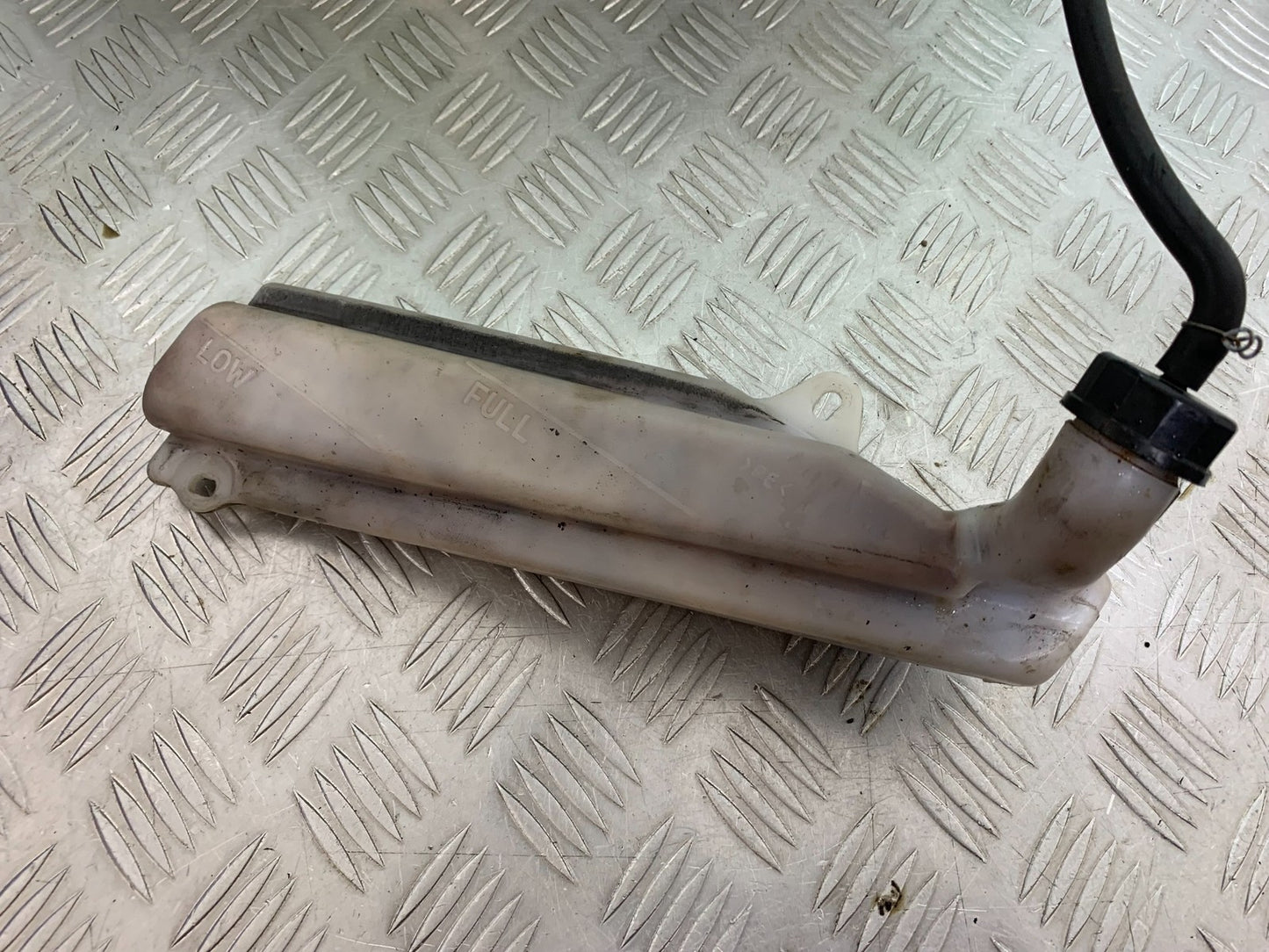 KAWASAKI ZZR1100 D COOLANT BOTTLE  YEAR 1993-2001 (CMB1189)
