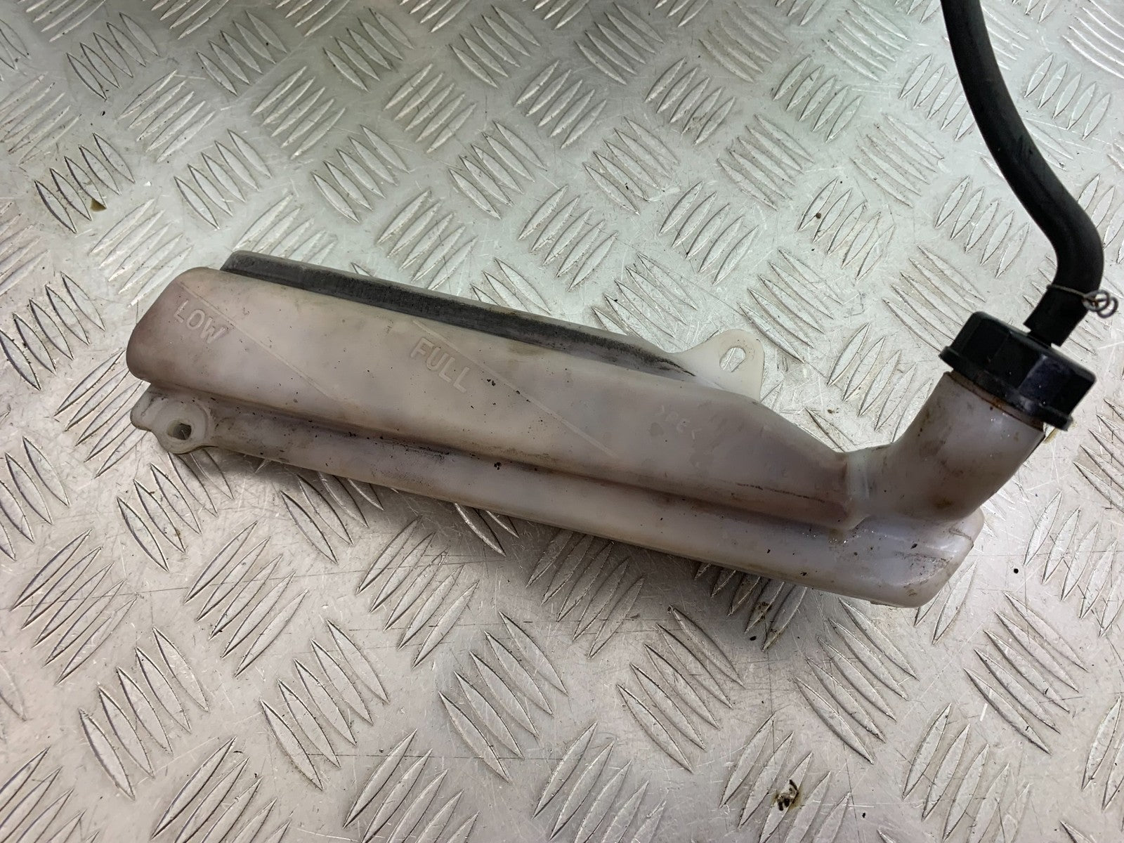 KAWASAKI ZZR1100 D COOLANT BOTTLE  YEAR 1993-2001 (CMB1189)