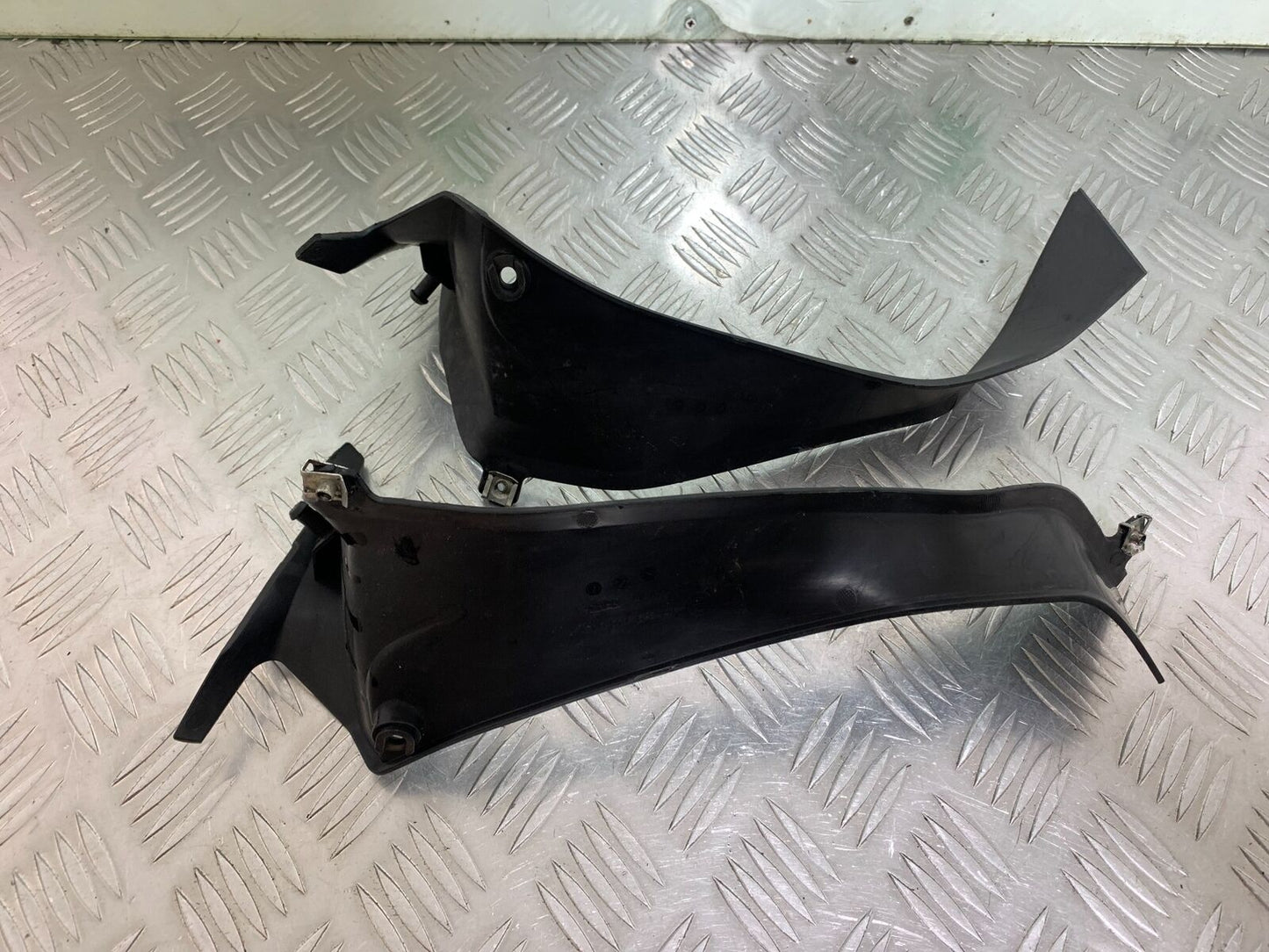 BMW F800 GT TOP FAIRING INFILLS  YEAR 2013-2017 (CMB1031)