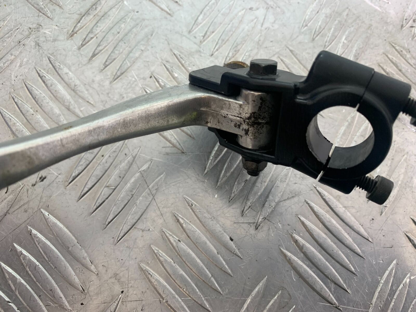 TRIUMPH 955i SPRINT ST CLUTCH LEVER  YEAR 1999-2004 (CMB1124)