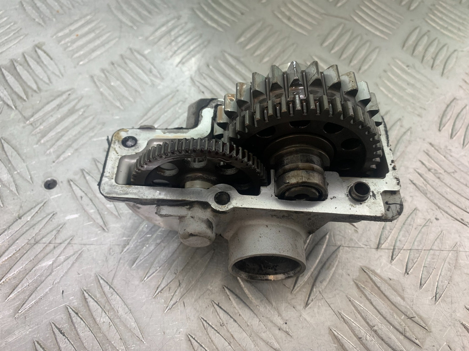 MV AGUSTA 800 F3 STARTER CLUTCH AND COVER   YEAR 2013-2016 (CMB1152)