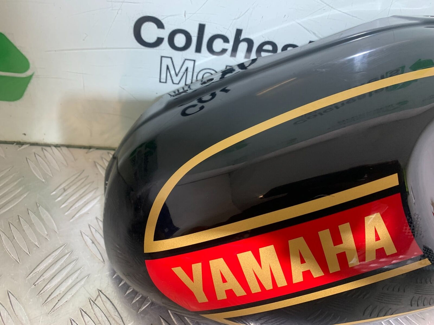 YAMAHA XSR900 XSR 900 LEFT TANK PANEL   YEAR 2021-2022 (CMB1073)