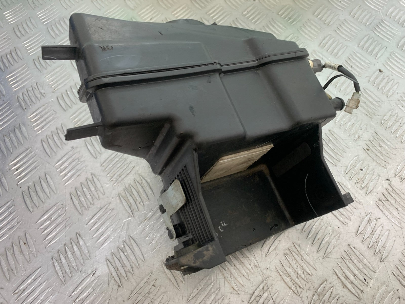 ROYAL ENFIELD HIMALAYAN 411 AIRBOX  YEAR 2018-2023 (CMB1279)