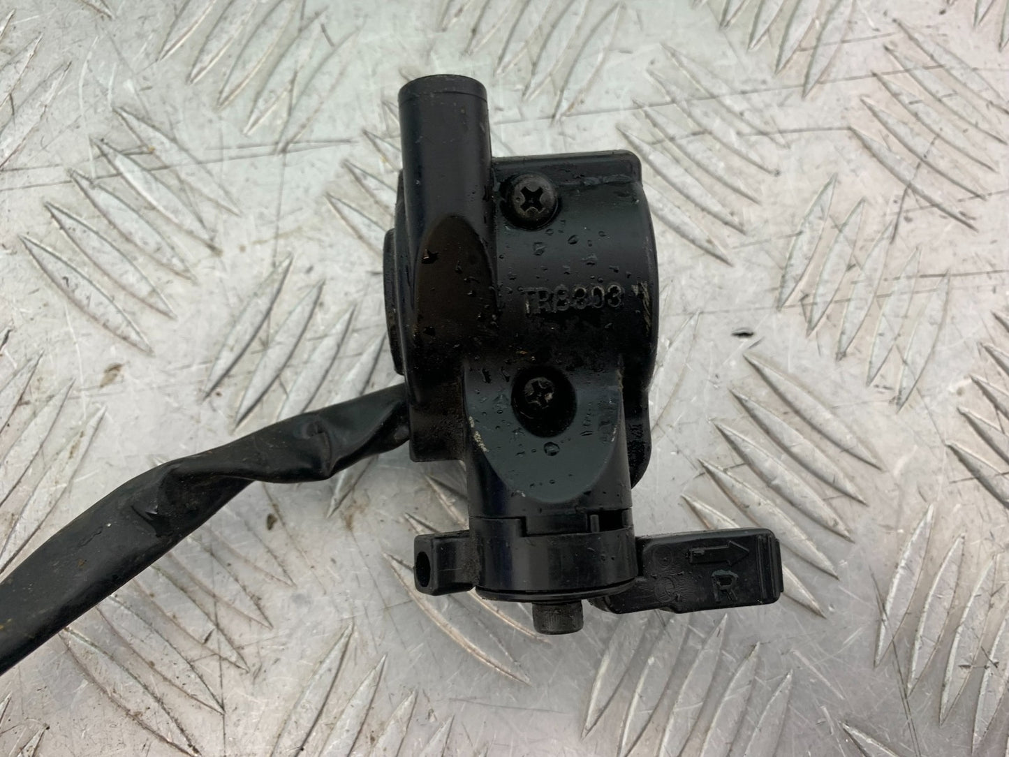 KAWASAKI KLR250 KLR 250 LEFT AND RIGHT SWITCH GEARS   YEAR 1984-2001 (CMB1225)