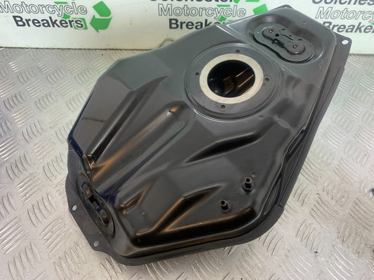 YAMAHA YZF R7 PETROL TANK YEAR 2022-2025 (CMB1255)
