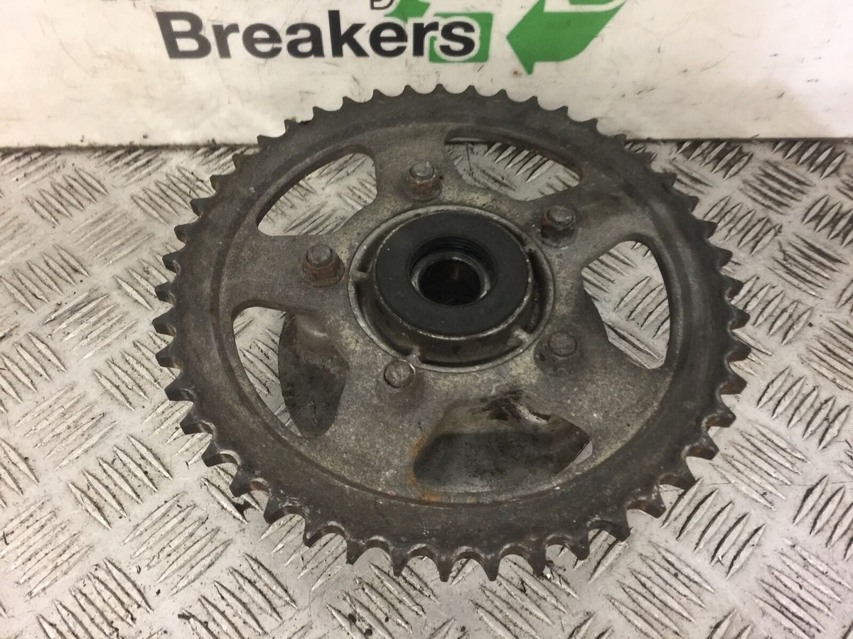SUZUKI GSF600 GSF 600 BANDIT SPROCKET CARRIER  YEAR 2002 STOCK 416