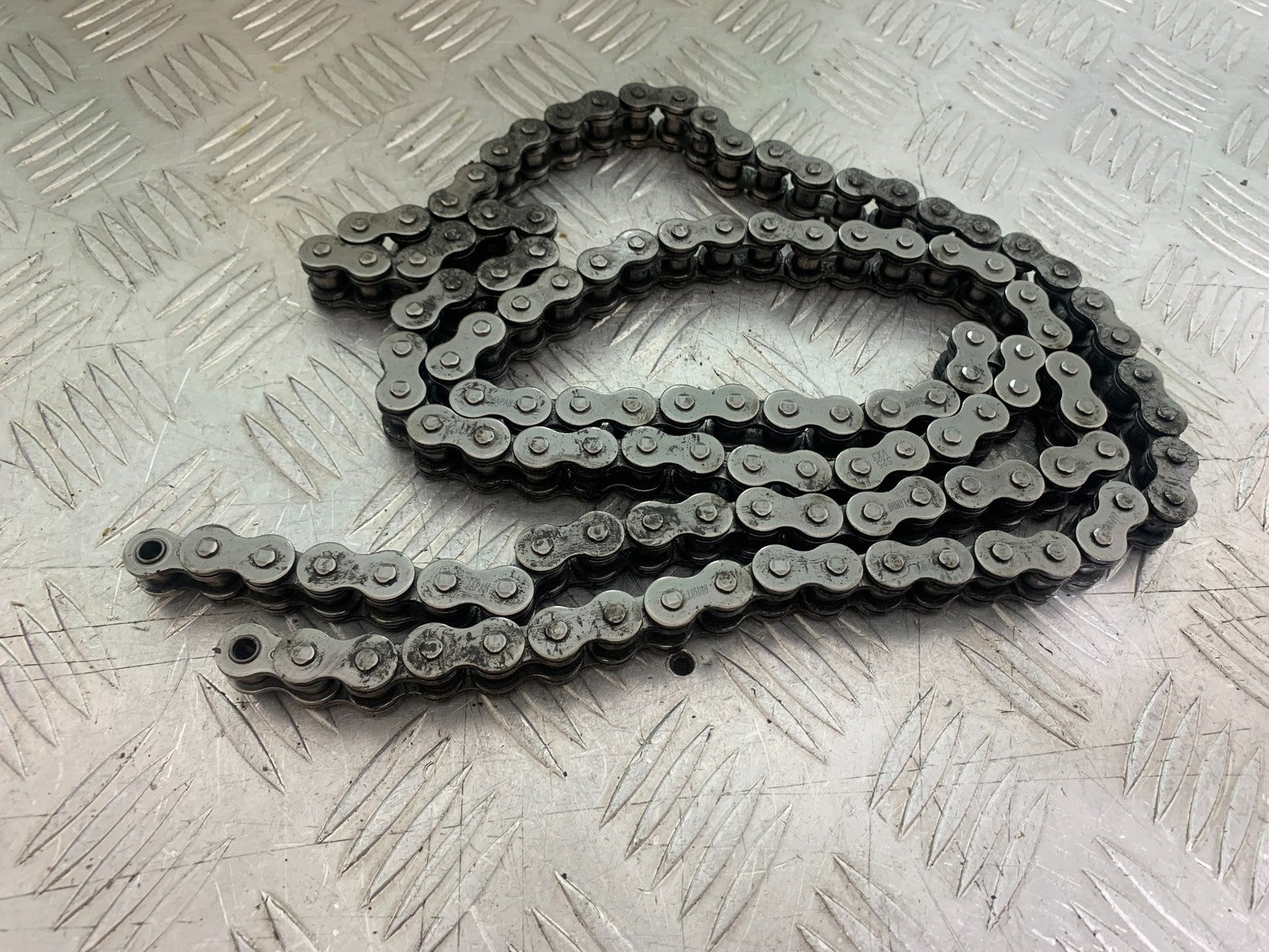YAMAHA XSR900 XSR 900 CHAIN (USED)  YEAR 2022-2024 (CMB1215)