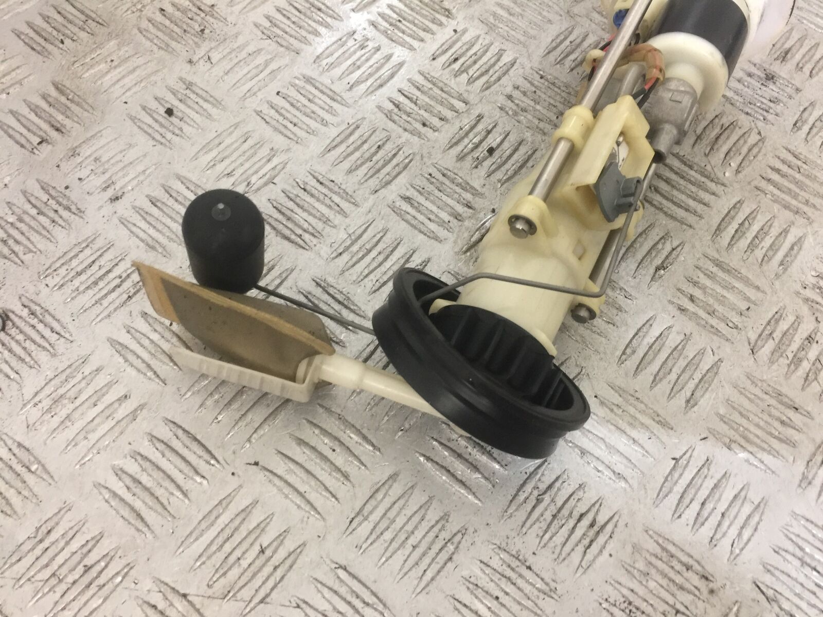 HONDA PANTHEON FES 125 PETROL PUMP  YEAR 2003-2007 (STOCK 827)