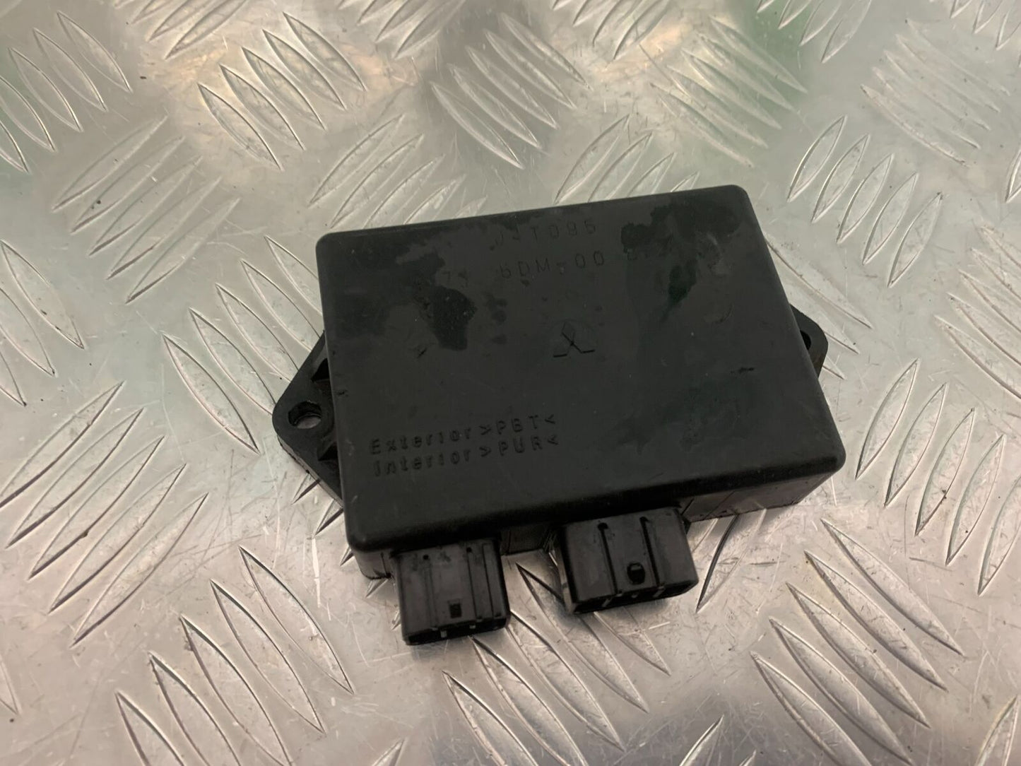 YAMAHA FZS600 FAZER 600 CDI UNIT  YEAR 1998-2001 (STOCK 964)
