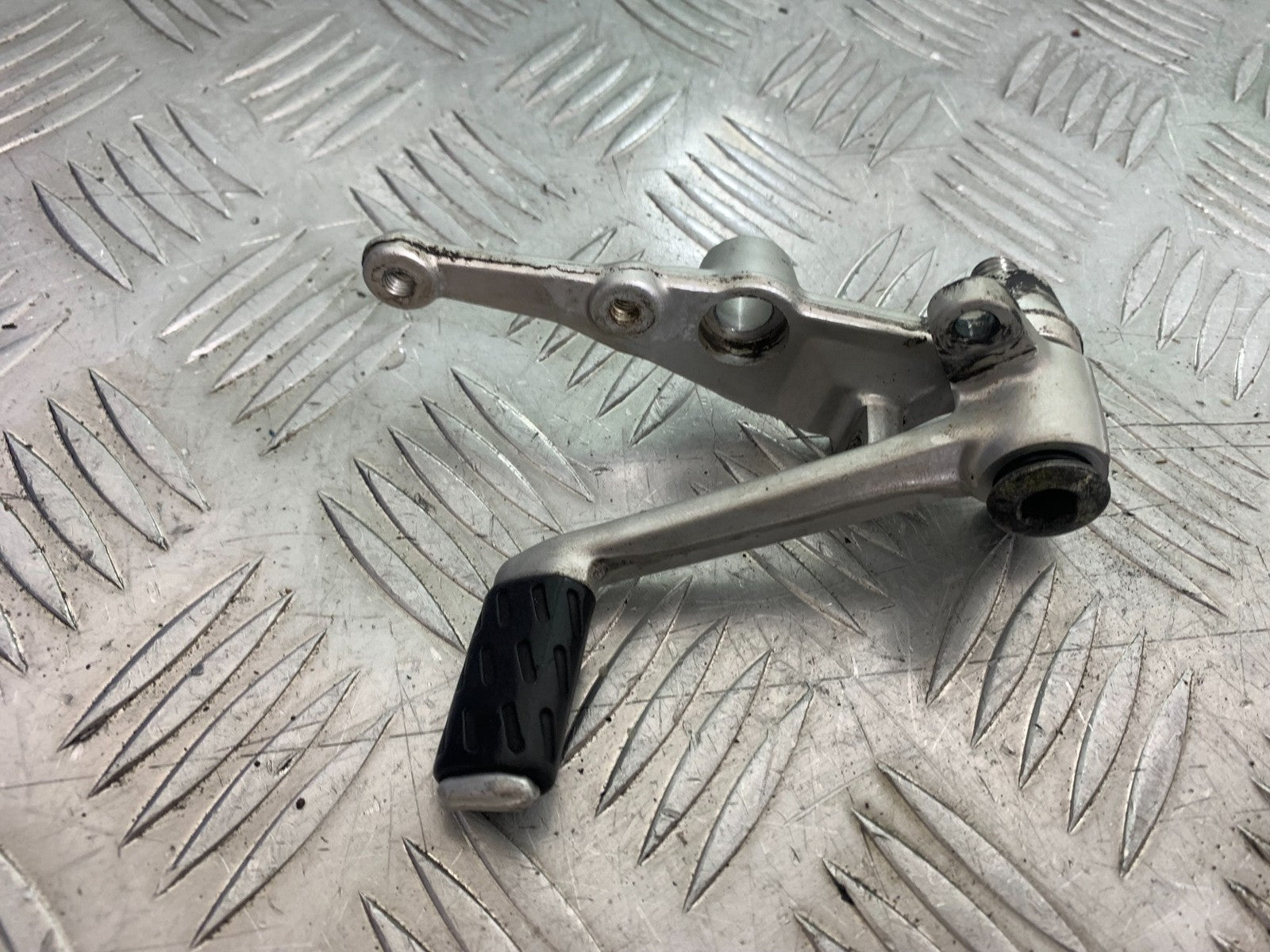 DUCATI 996 SPS 748 916 998 BRAKE PEDAL AND MOUNT 1999-2000 (CMB1209)