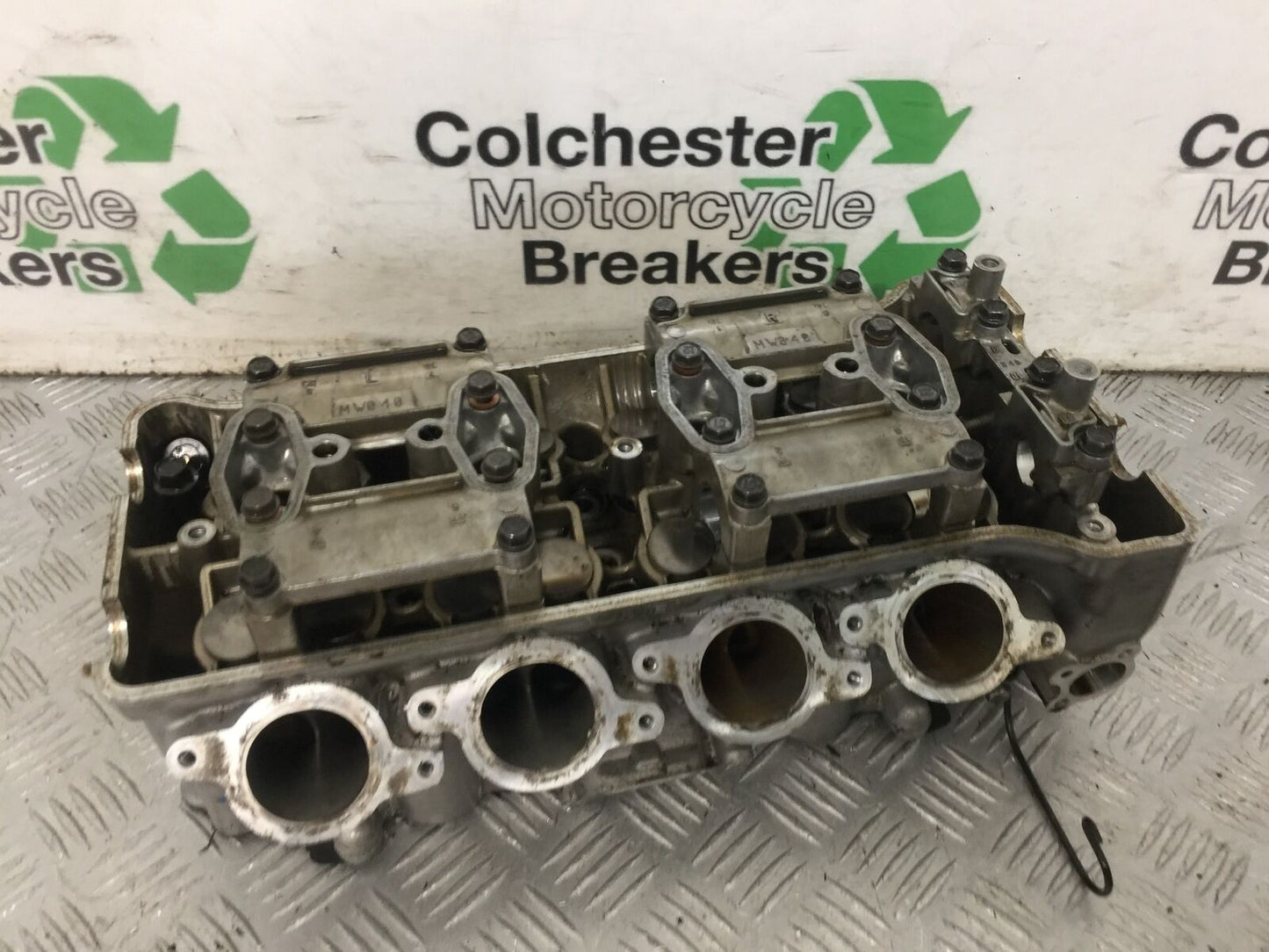 HONDA CBR1000 rr FIREBLADE CYLINDER HEAD   YEAR 2004  (STOCK 853)
