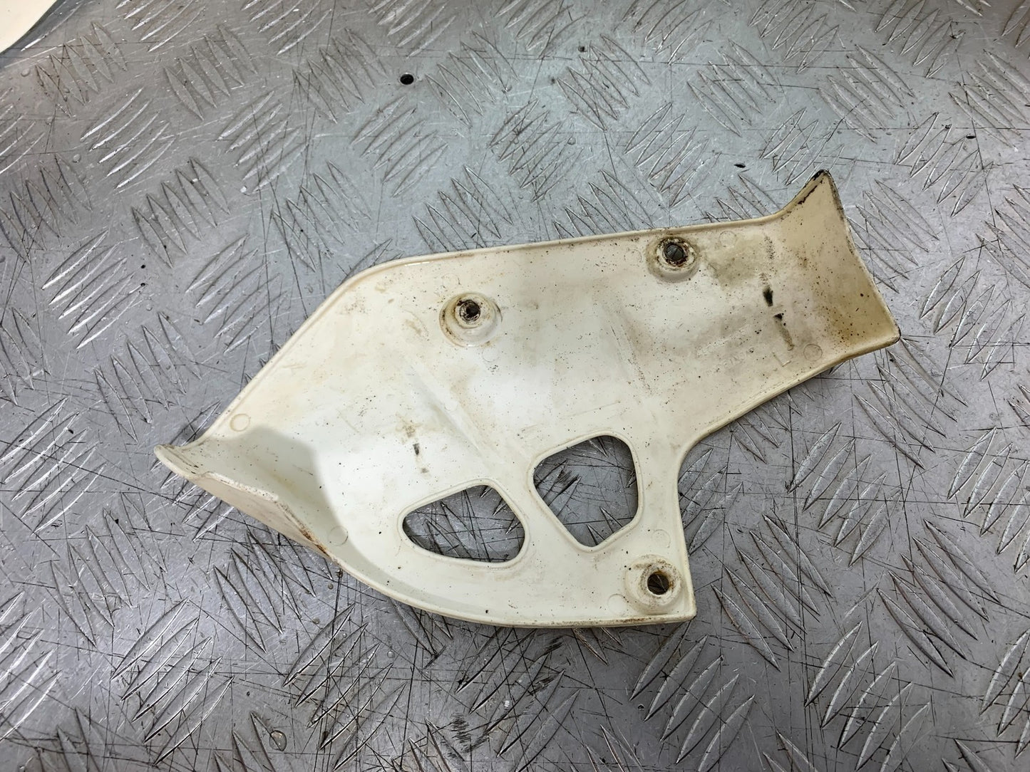 KAWASAKI KLR250 KLR 250 LEFT RADIATOR COWL YEAR 1984-2001 (CMB1225)