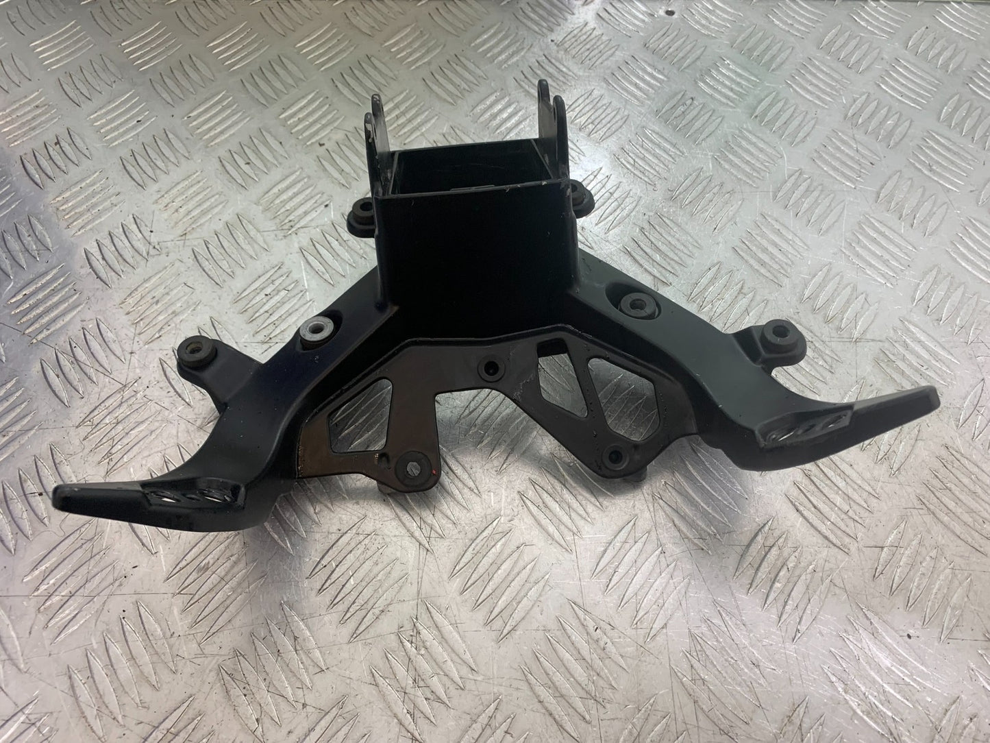 BMW S1000 RR FAIRING BRACKET   YEAR 2015-2018 (CMB1246)