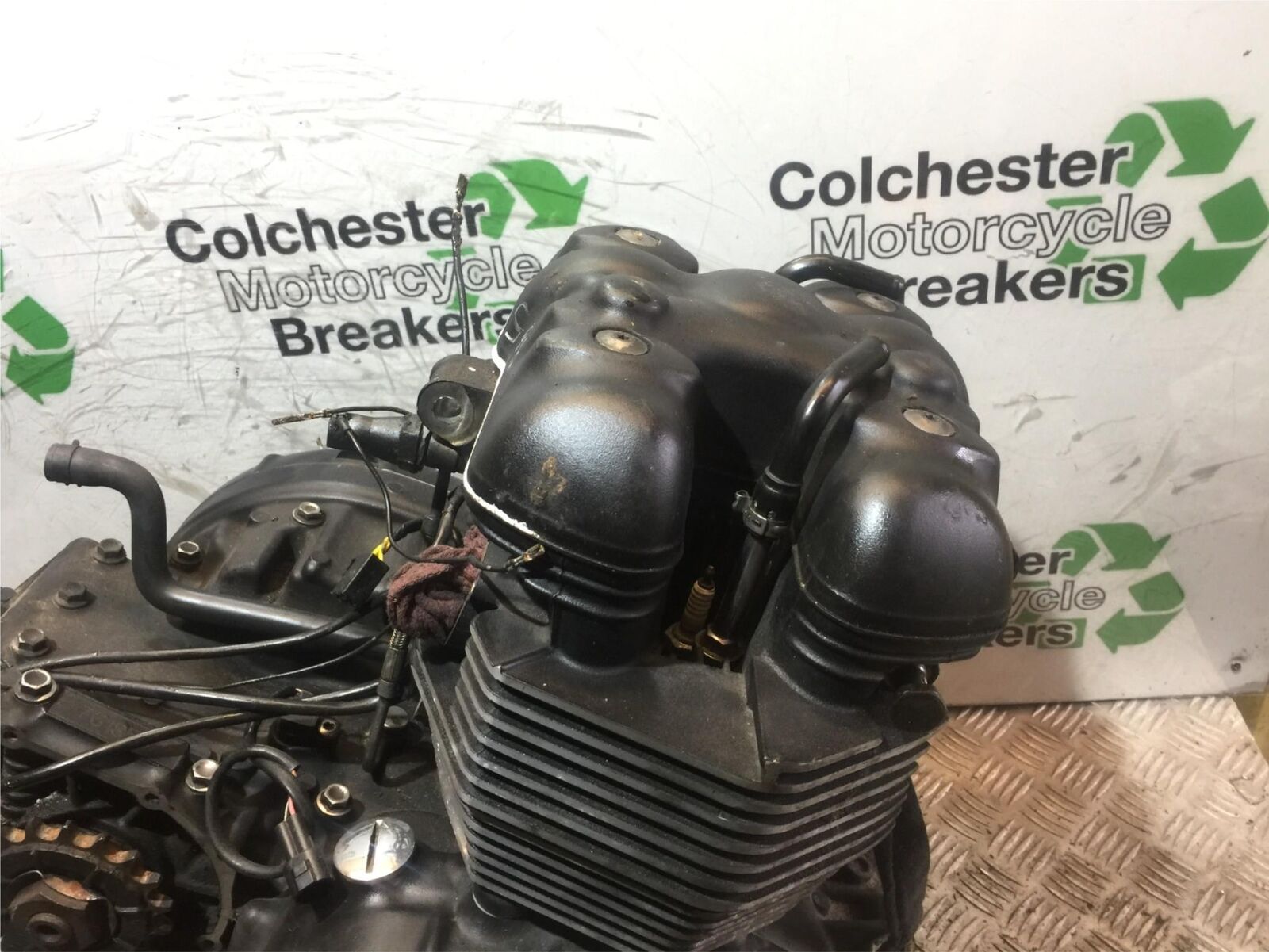 TRIUMPH BONNEVILLE 865 ENGINE YEAR 2008-2015 (STOCK 904)