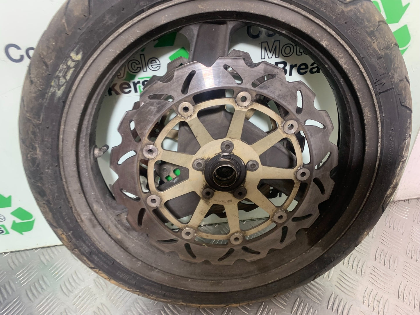 KAWASAKI ZZR1100 D FRONT WHEEL AND DISCS YEAR 1993-2001 (CMB1164)