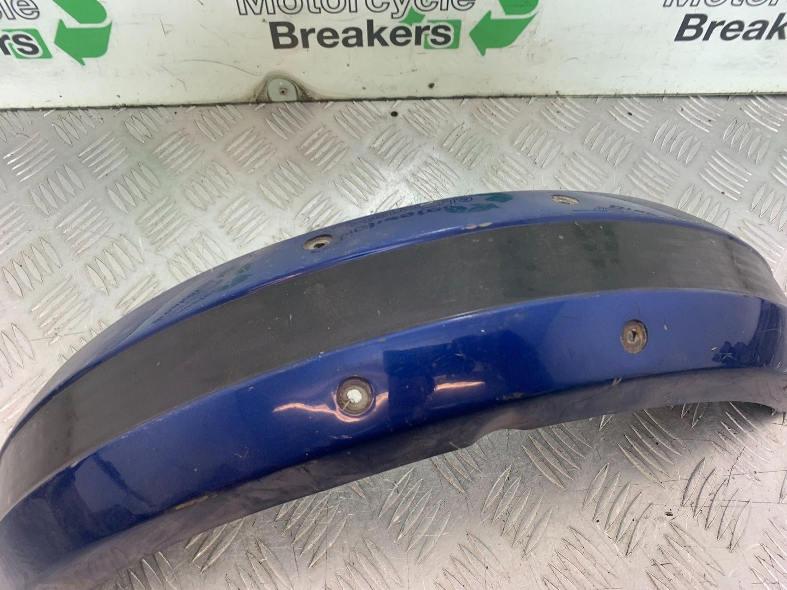 KAWASAKI GT550 GT 550 FRONT MUDGUARD   YEAR 1989-1994