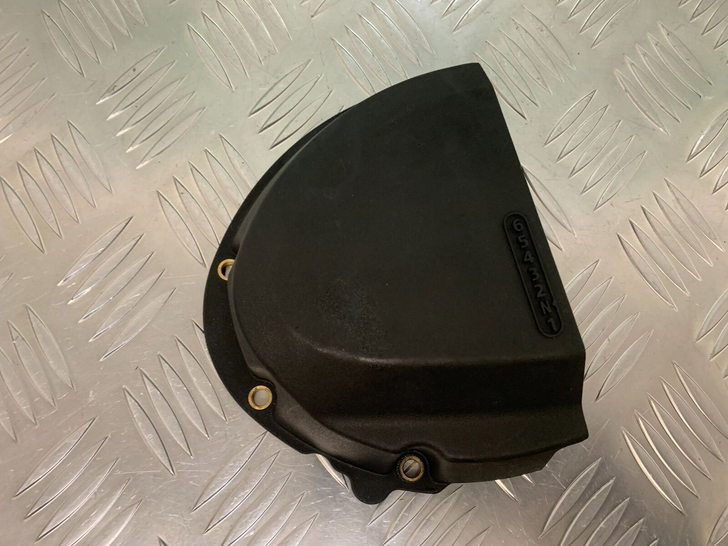 TRIUMPH SPEED TRIPLE R 1050 SPROCKET COVER   YEAR 2014 (STOCK 934)