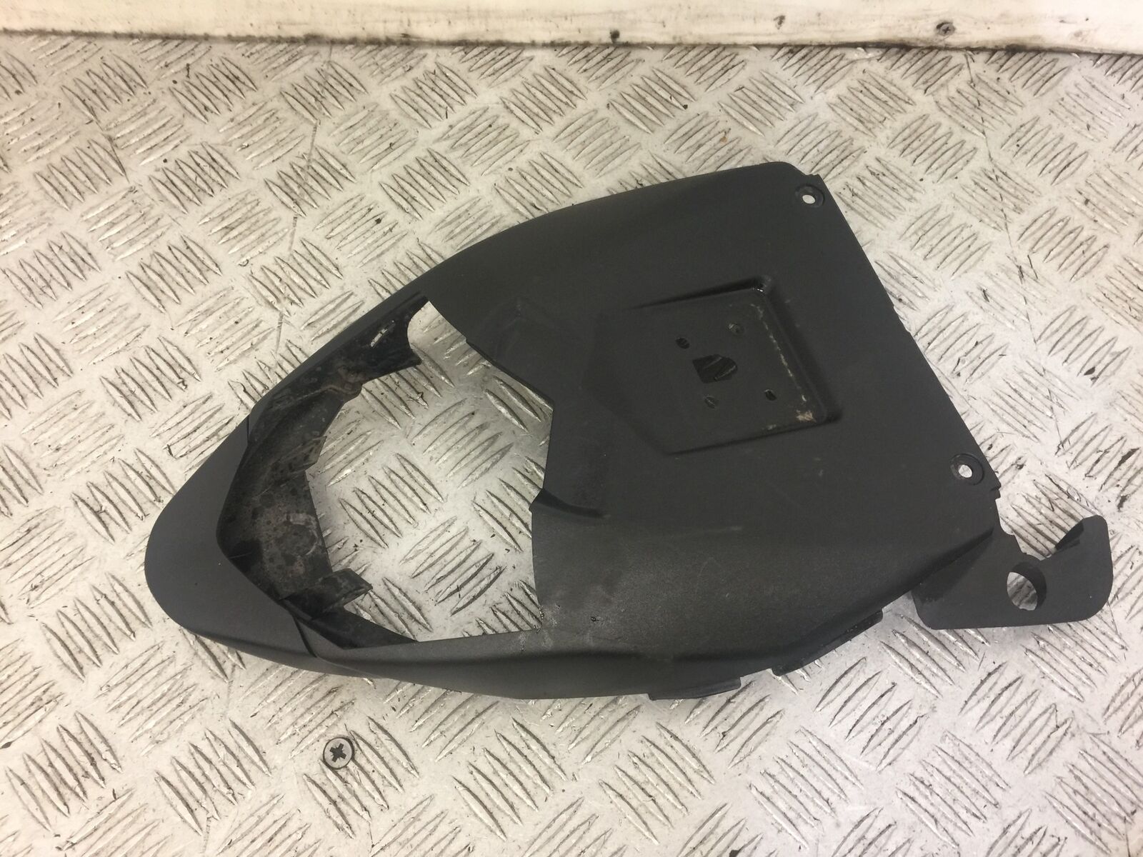 KAWASAKI ZX6R REAR LIGHT SURROUND  YEAR 2009-2012  (STOCK 626)