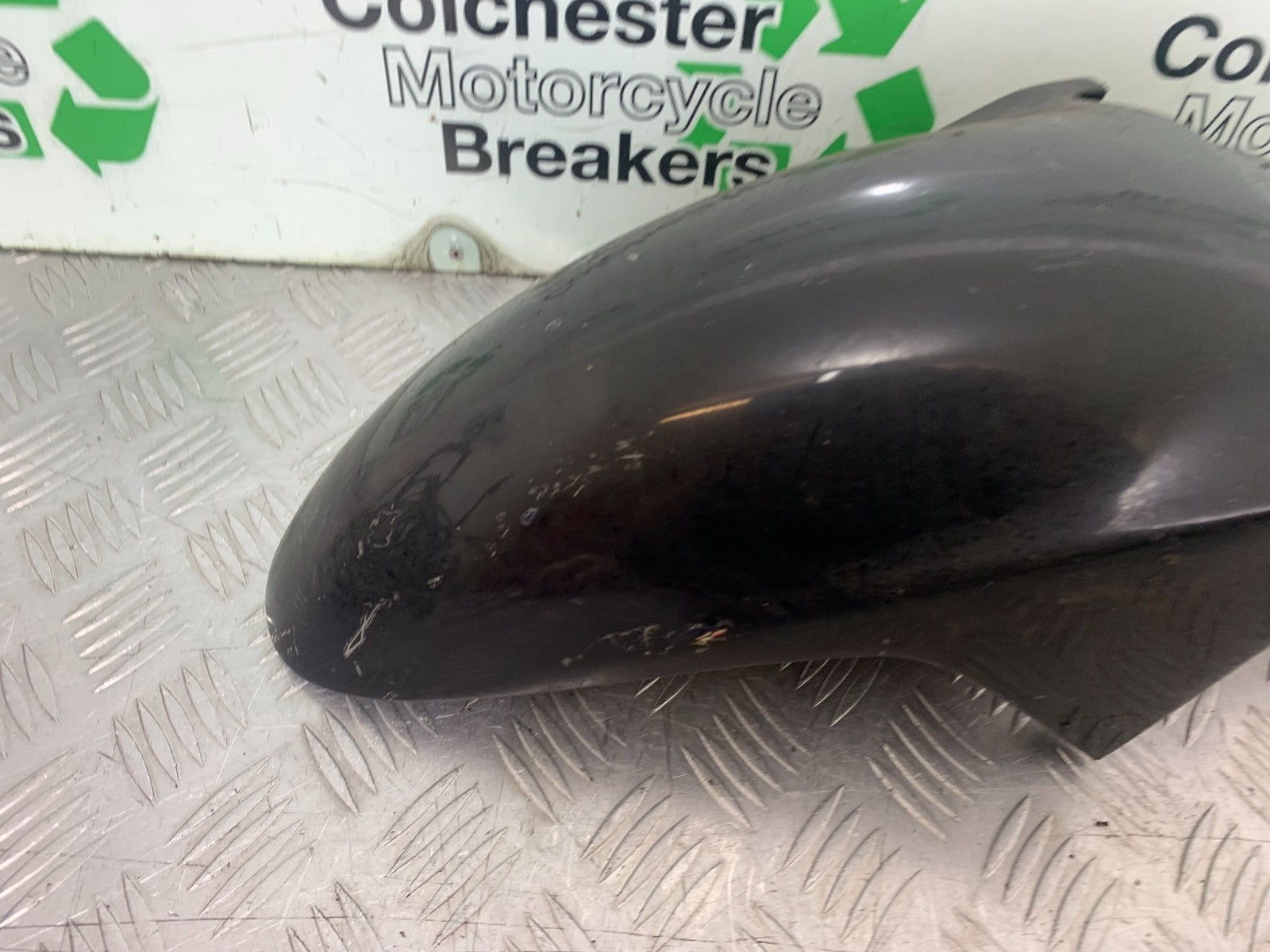 KAWASAKI GPX 750 GPX 750 FRONT MUDGUARD  YEAR 1990