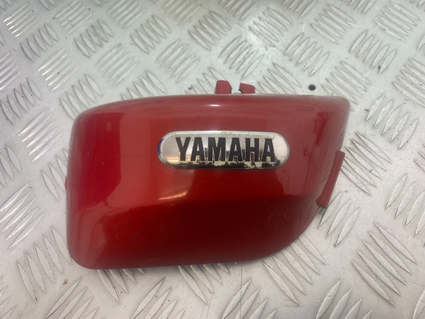 YAMAHA XV535 XV 535 VIRAGO SIDE PANEL   YEAR 1994-02 (CMB1139)