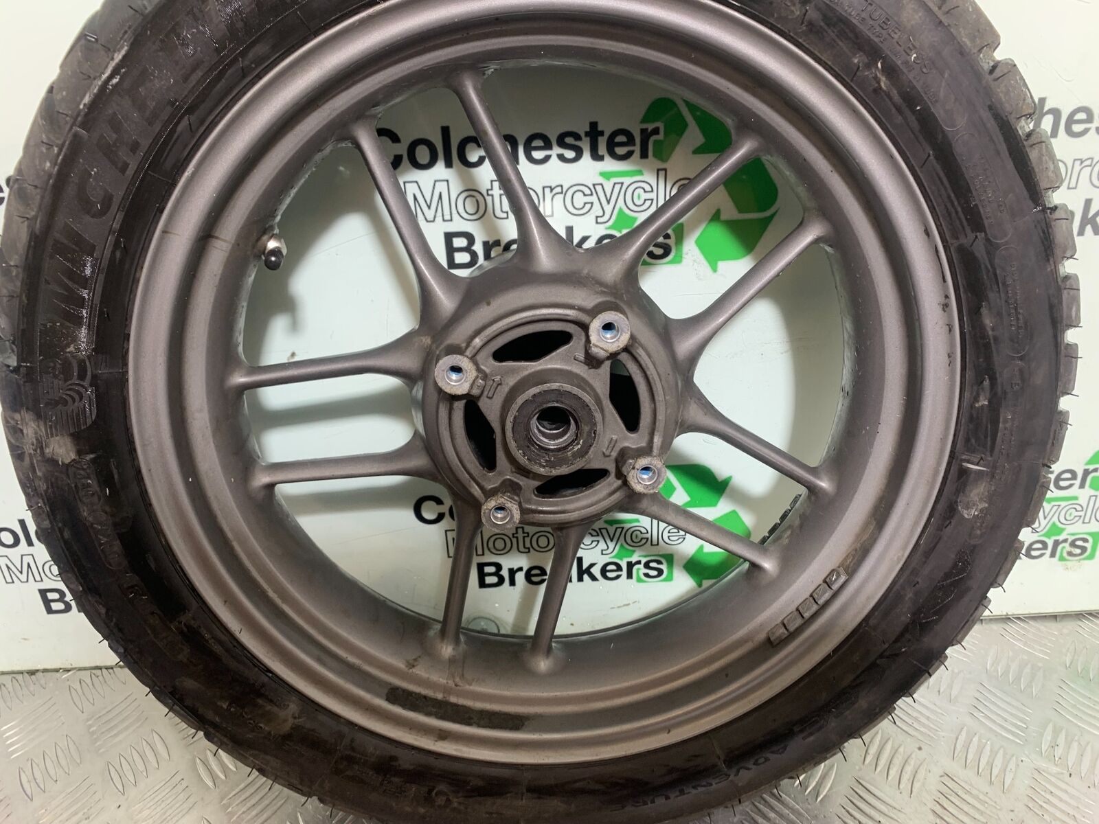 TRIUMPH TIGER 800 REAR WHEEL   YEAR 2011-2014 (CMB1113)