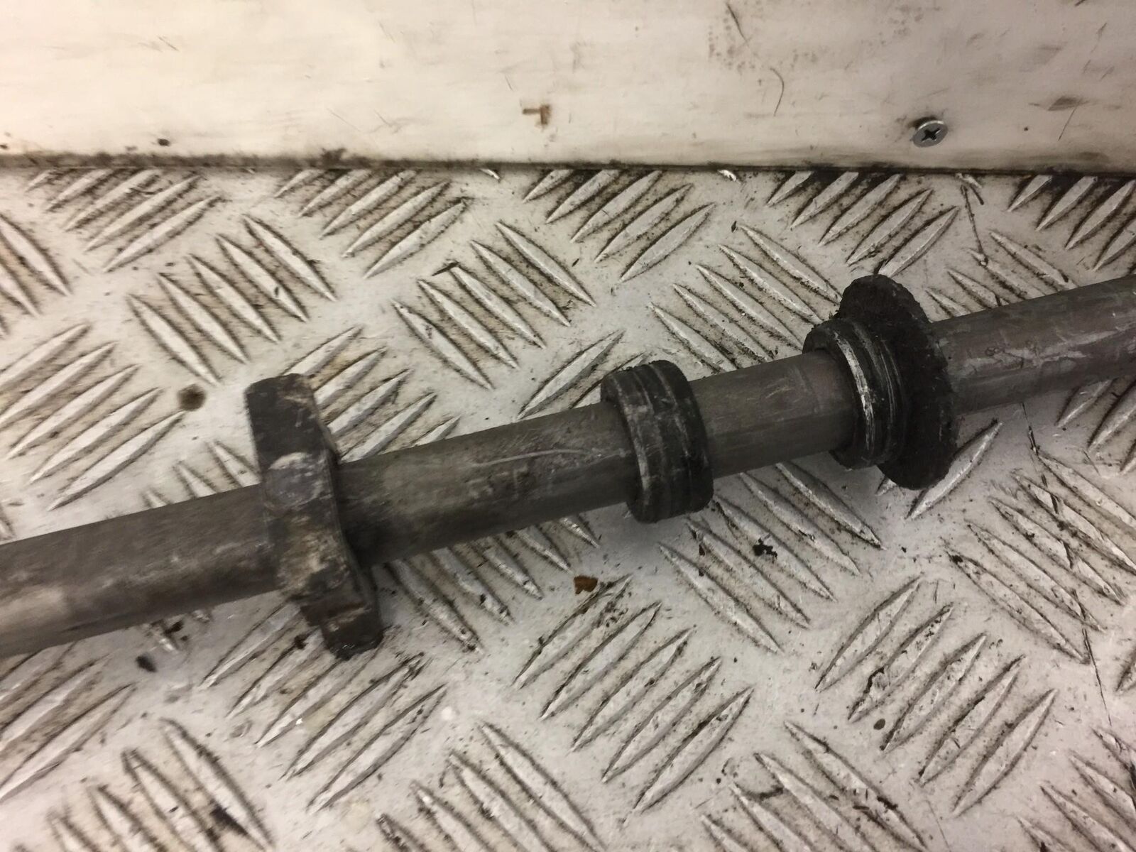 HONDA CB650 F CB 650 FA-H REAR WHEEL SPINDLE YEAR 2017-2019 STOCK 403