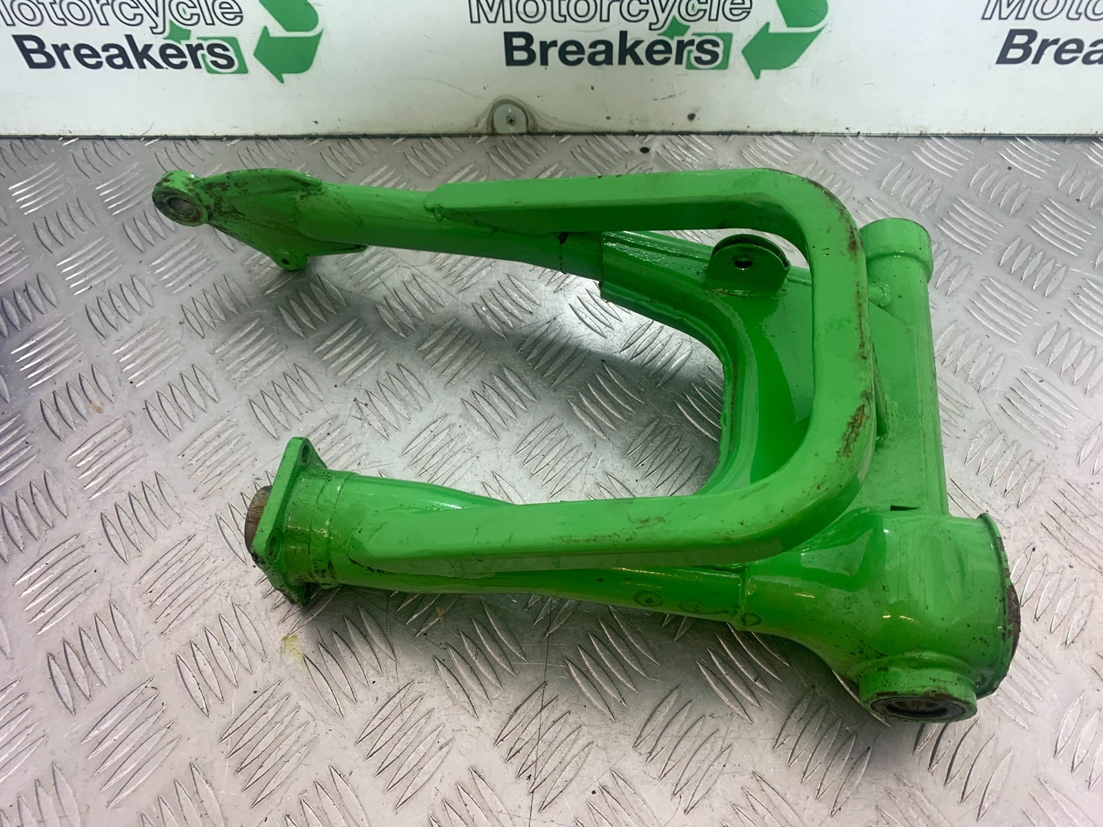 KAWASAKI GT550 GT 550 SWINGARM YEAR 1984-87 (CMB1141)