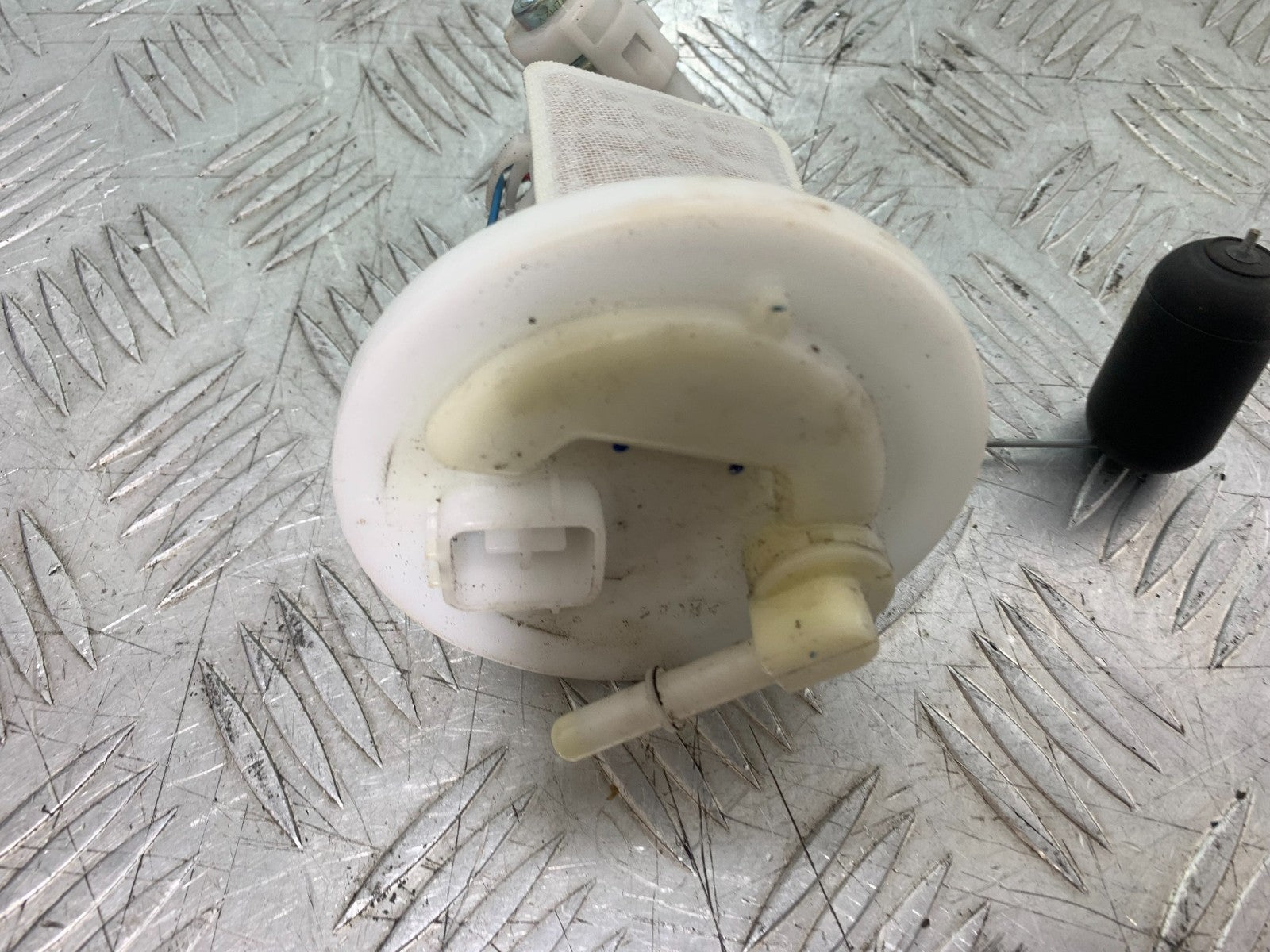 YAMAHA XMAX 300 PETROL PUMP  YEAR 2017-2020 (CMB1218)