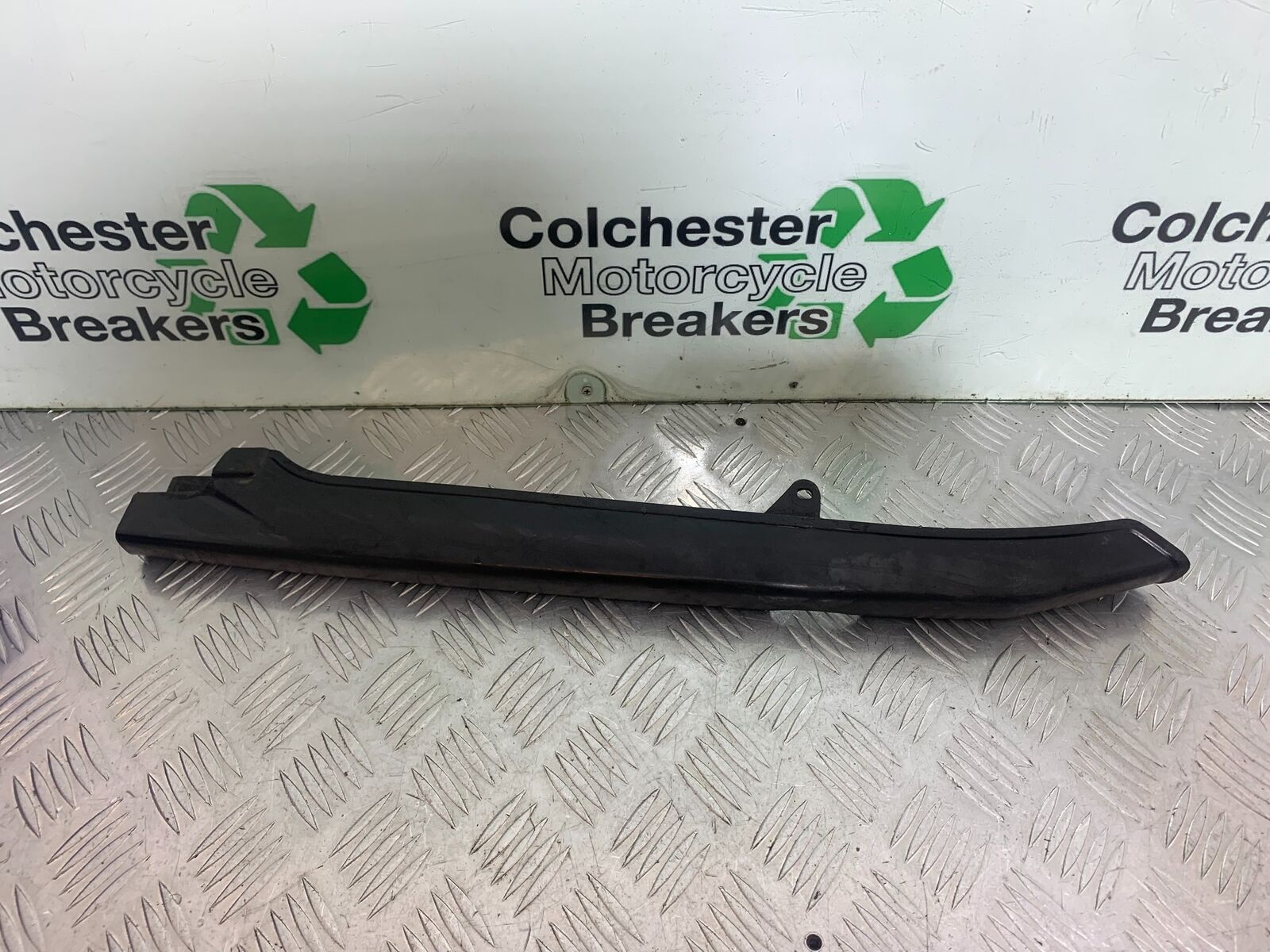 YAMAHA YBR125 YBR 125 CHAIN GUARD YEAR 2005-2007 (CMB1109)