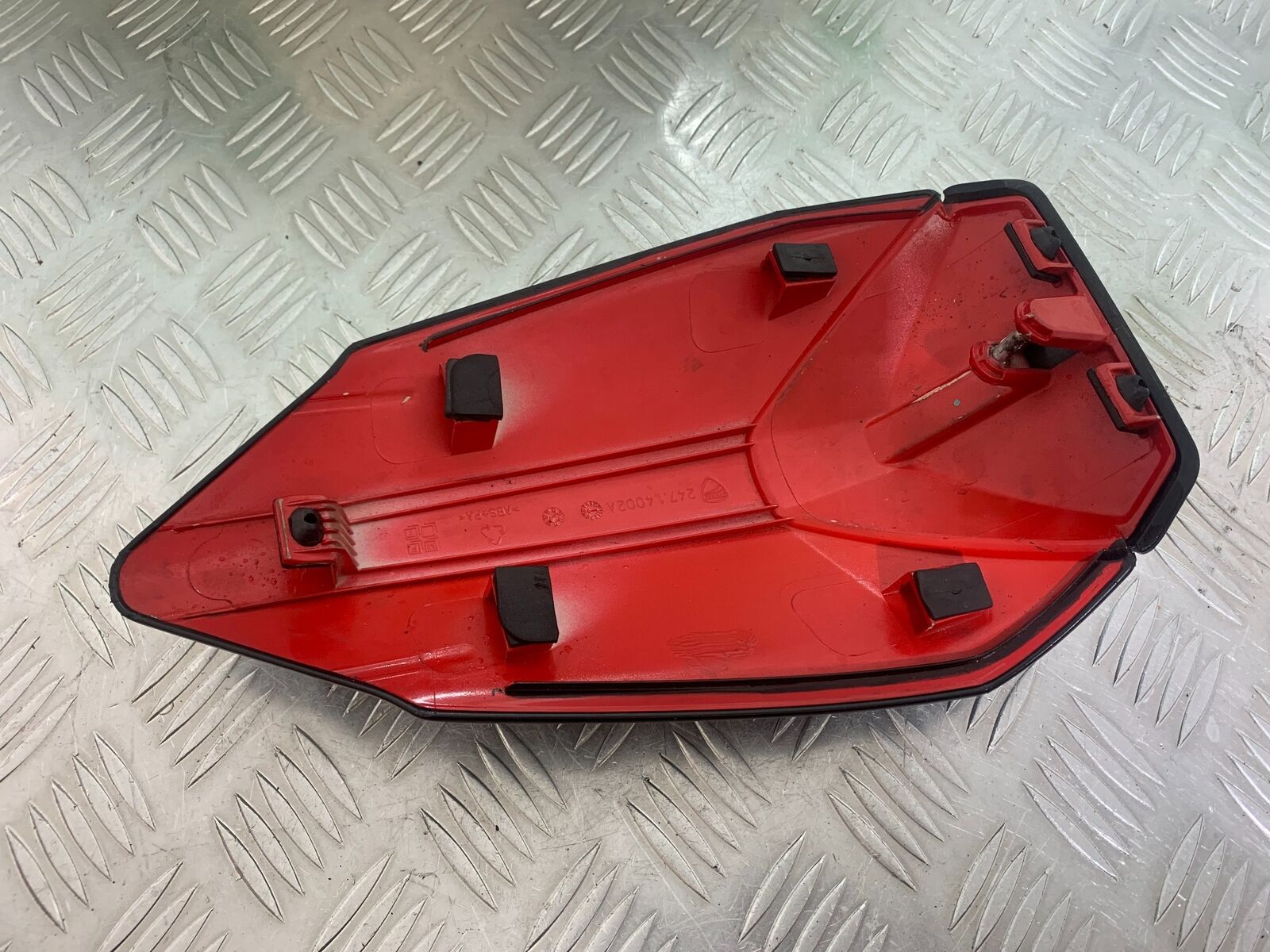 DUCATI 1199 PANIGALE REAR SEAT COWL  YEAR 2012-2014 (CMB1047)