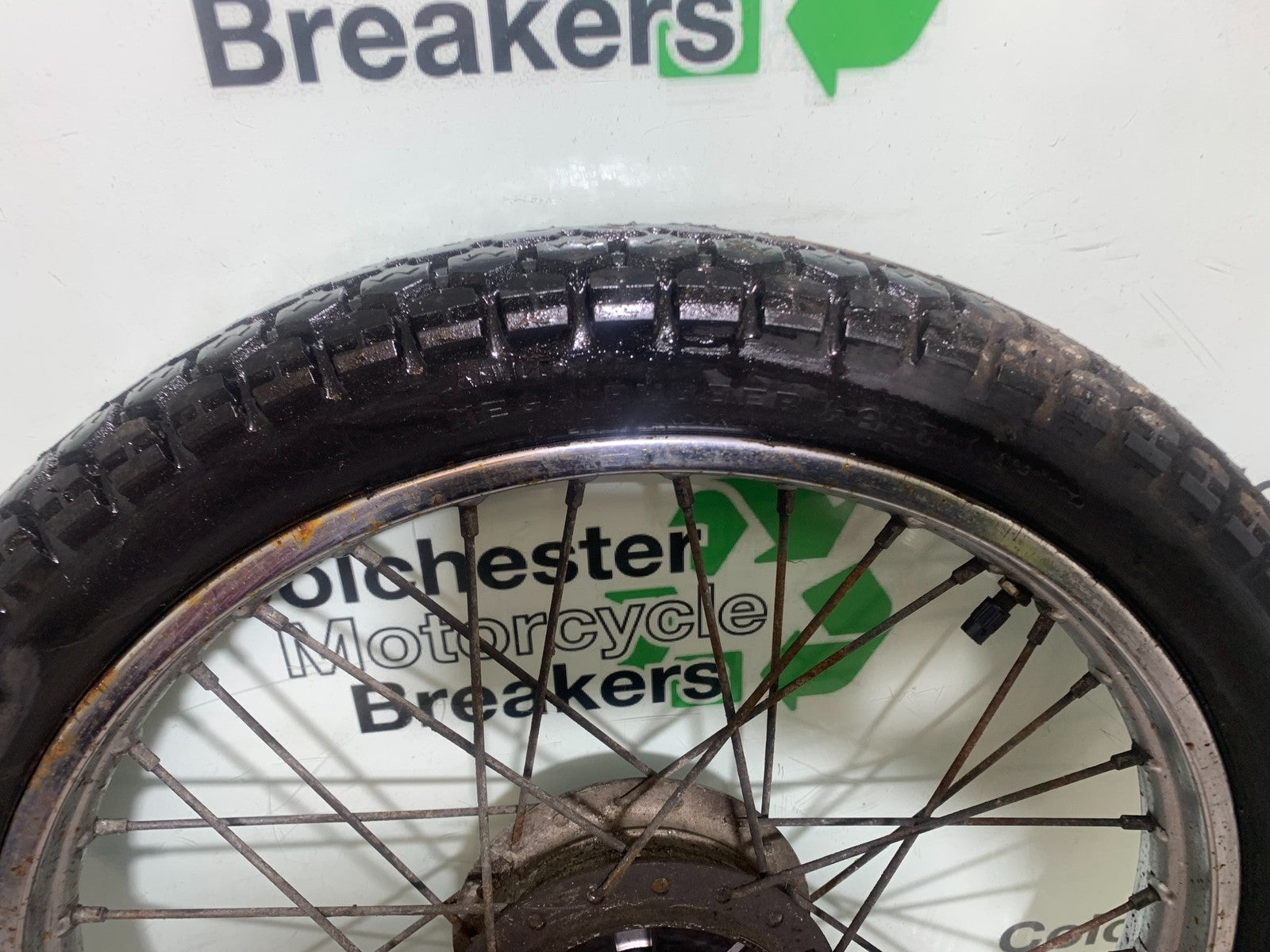 SUZUKI GP100 GP 100 REAR WHEEL  YEAR 1978-1988 (CMB1259)