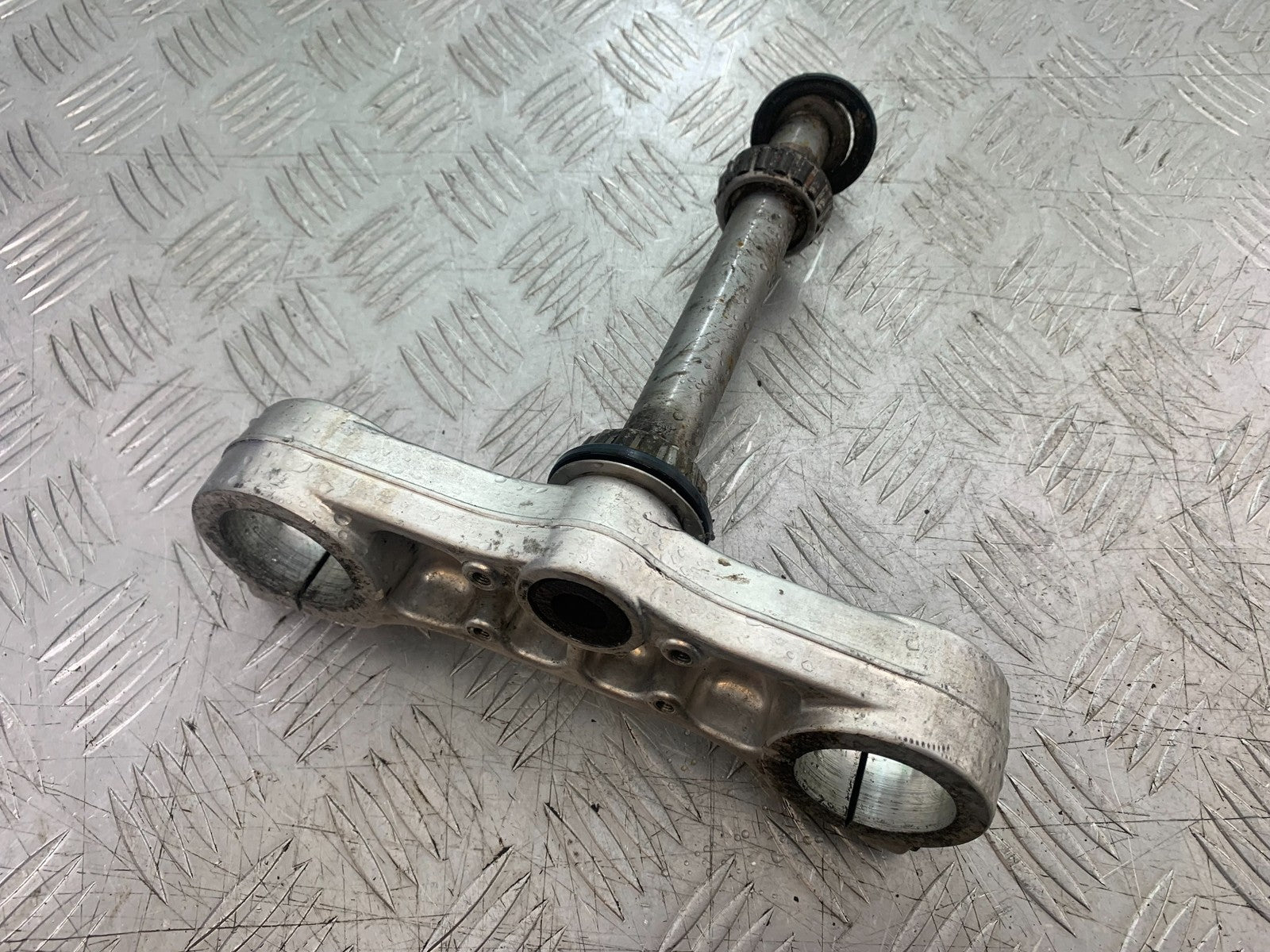 APRILIA 650 PAGASO STRADA BOTTOM YOKE  YEAR 2005-2010 (CMB1260)