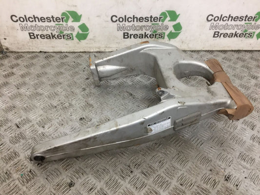 YAMAHA FJR1300 FJR 1300 SWINGARM   YEAR 2001-05 (STOCK 814)