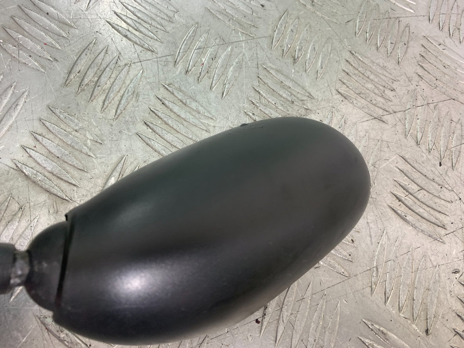 YAMAHA YZF1000 THUNDERACE RIGHT MIRROR  YEAR 1997-2000 (CMB1204)