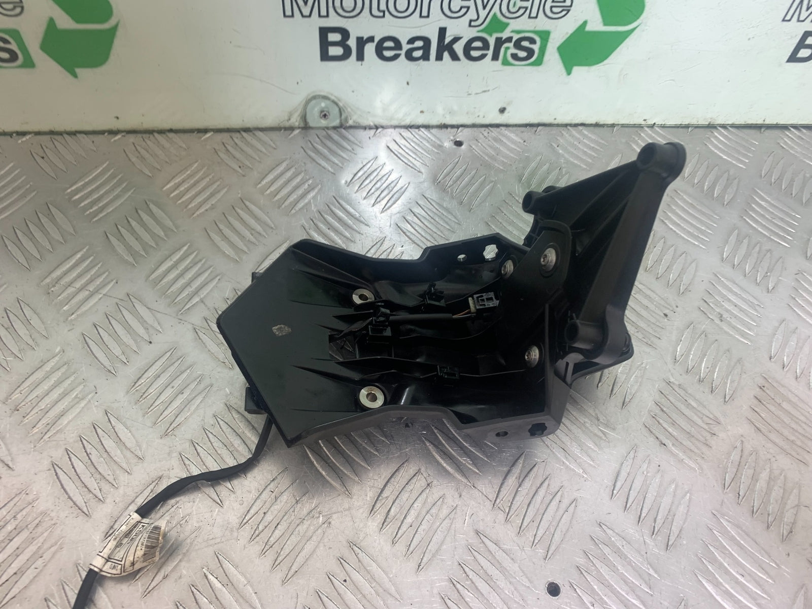 BMW M1000 R REAR MUDGUARD  YEAR 2023-2024 (CMB1140)