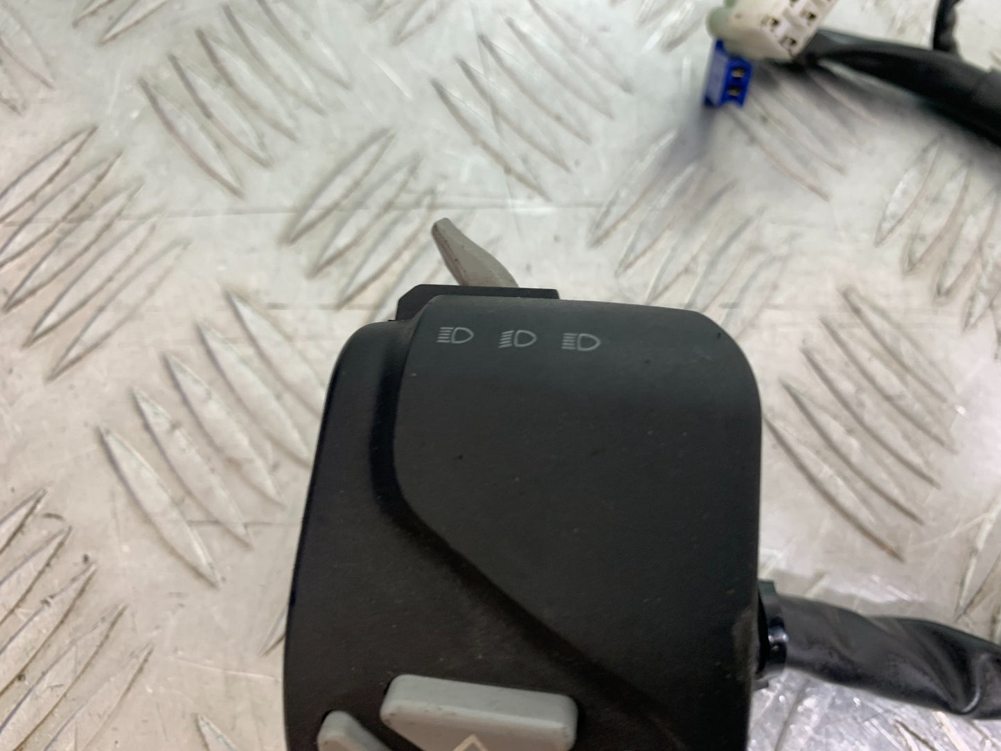 KTM 125 DUKE LEFT SWITCH GEAR YEAR 2018-2023 (CMB1185)