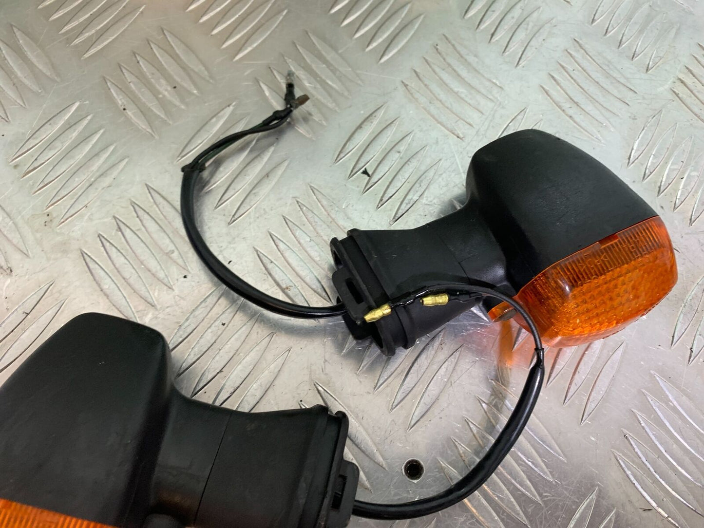 YAMAHA FJR1300 FJR 1300 FRONT INDICATORS   YEAR 2001-05 (CMB1005)