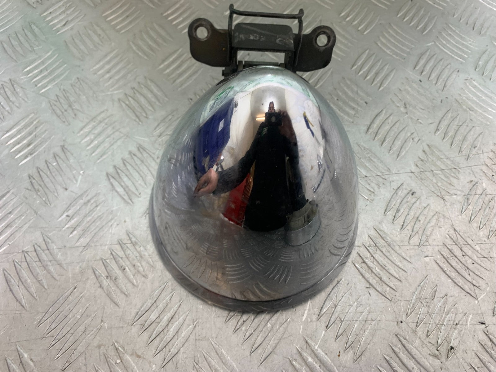 HONDA VT750 SHADOW HEADLIGHT AND BACKING YEAR 2003-2004 (CMB1265)