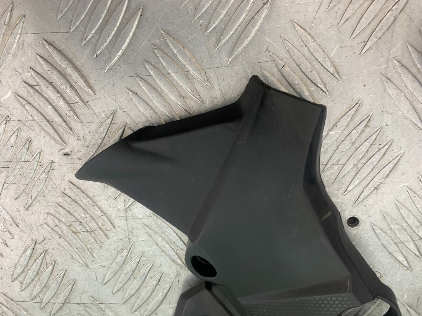 BENELLI BN125 BN 125 LEFT AND RIGHT FRAME COVERS  YEAR 2018-2021 (CMB1194)