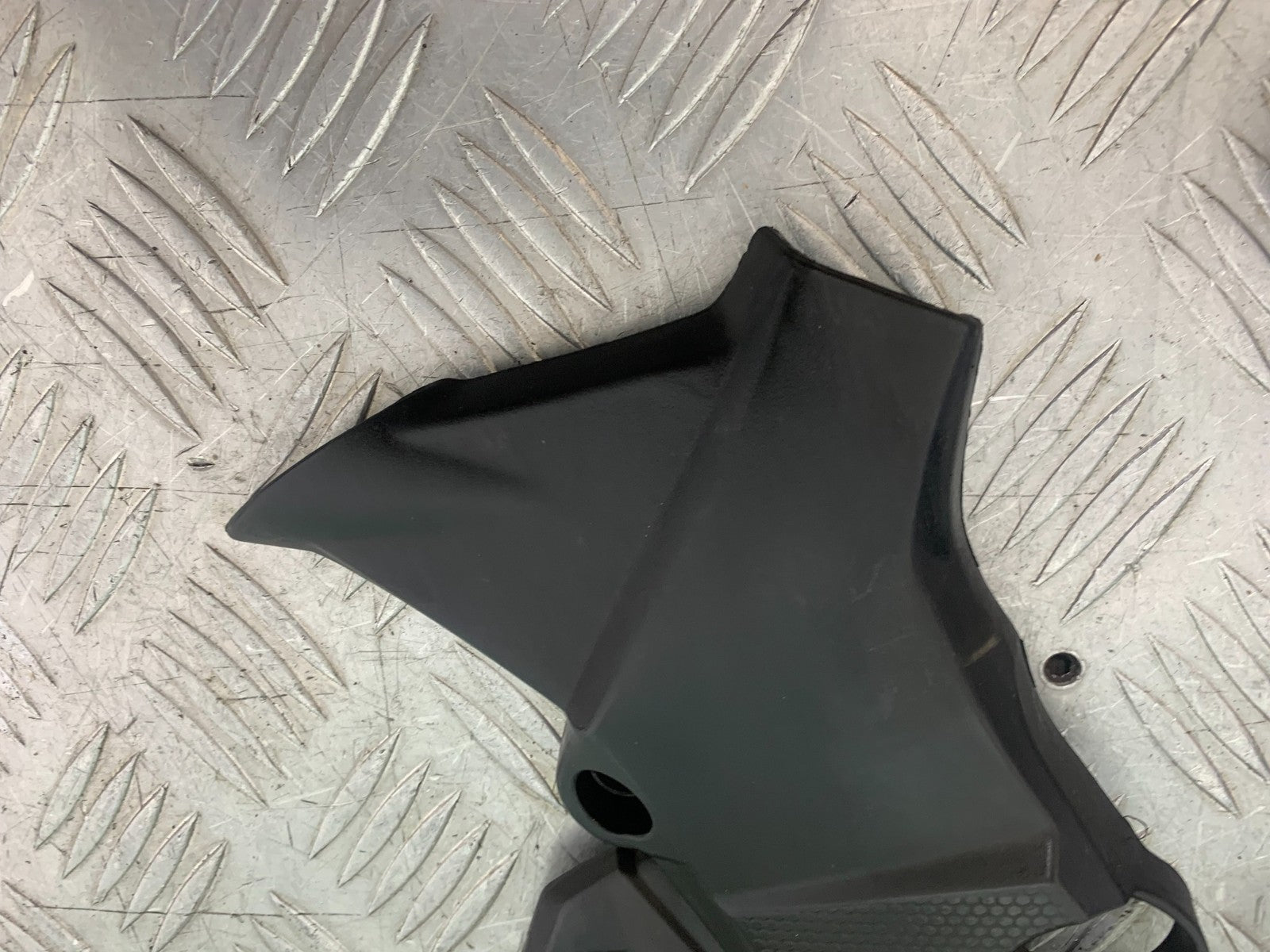 BENELLI BN125 BN 125 LEFT AND RIGHT FRAME COVERS  YEAR 2018-2021 (CMB1194)