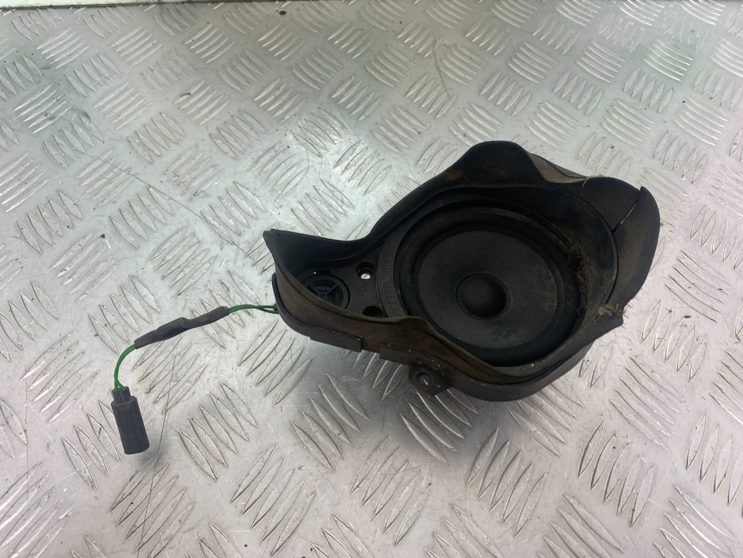 BMW K1200 K 1200 LT FRONT SPEAKER    YEAR 1999-07 (CMB1138)