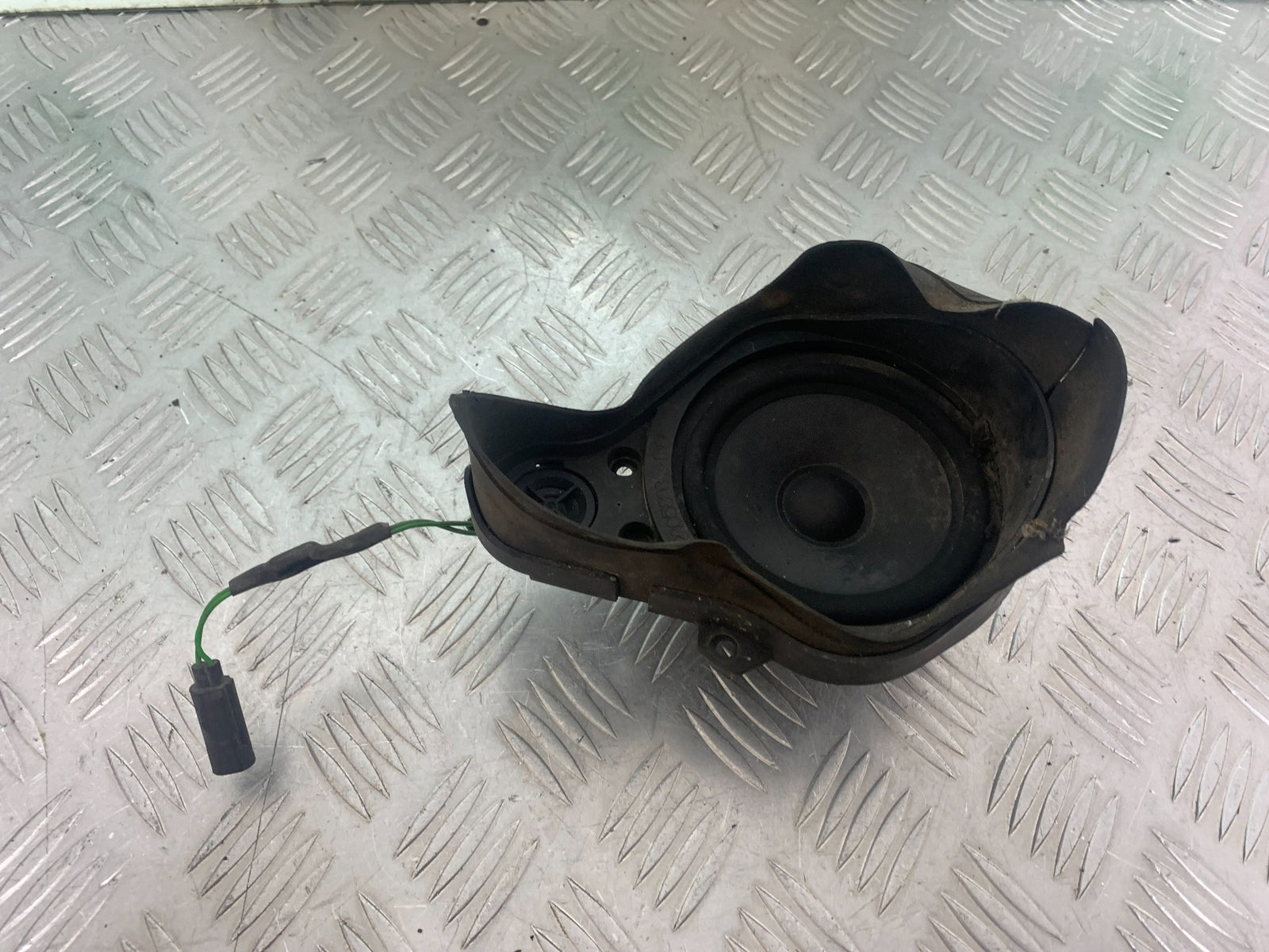 BMW K1200 K 1200 LT FRONT SPEAKER    YEAR 1999-07 (CMB1138)