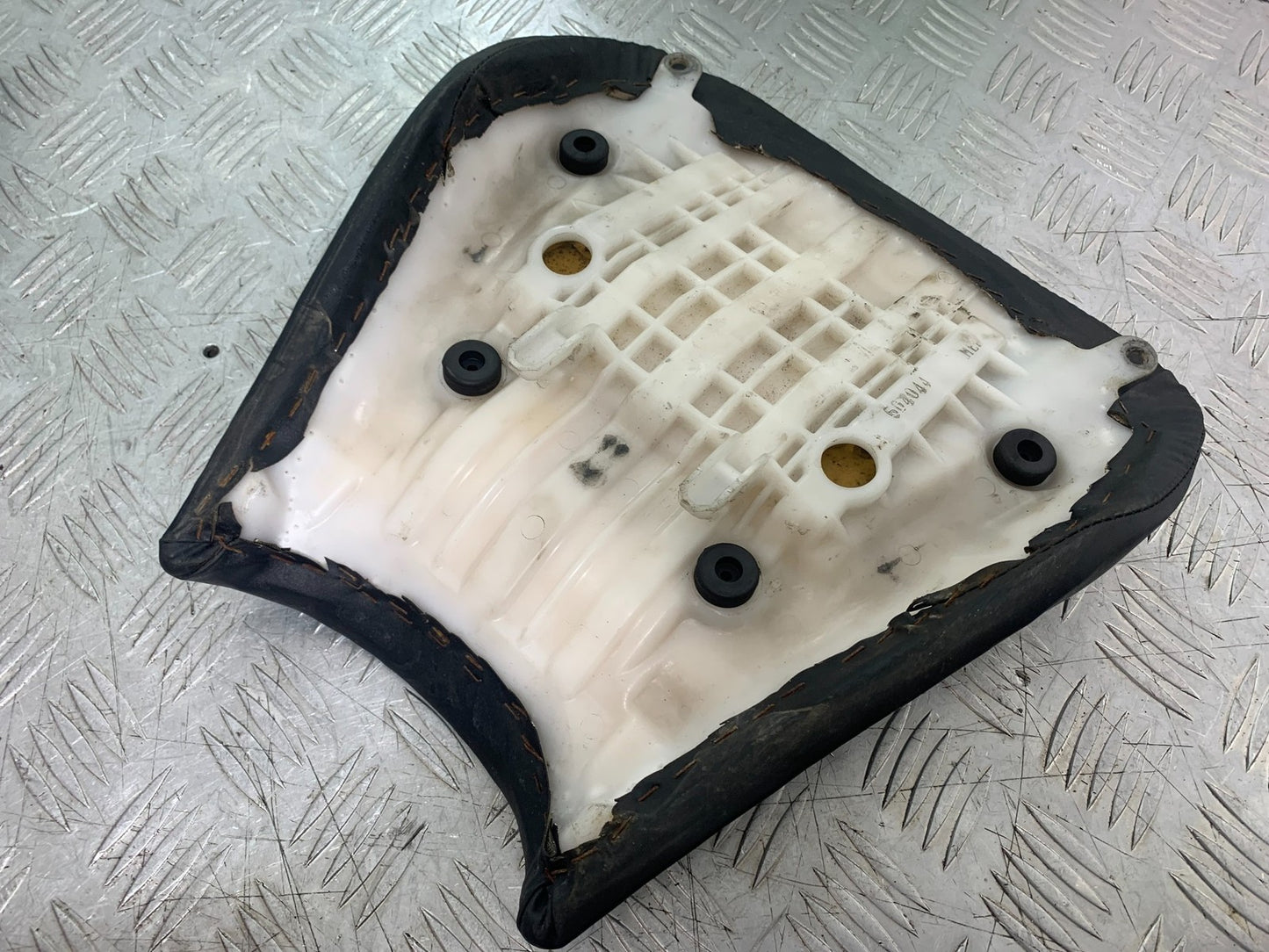 HONDA CBR1000 rr FIREBLADE FRONT SEAT YEAR 2006 (CMB1220)