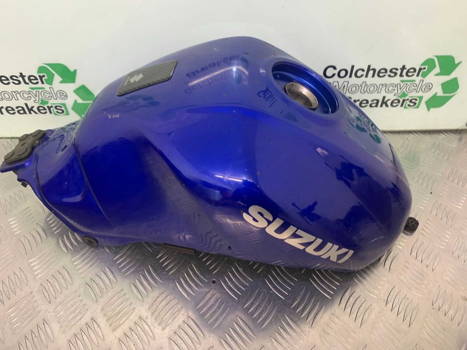 SUZUKI SV1000 SV 1000 K4 PETROL TANK YEAR 2004 (STOCK 990)