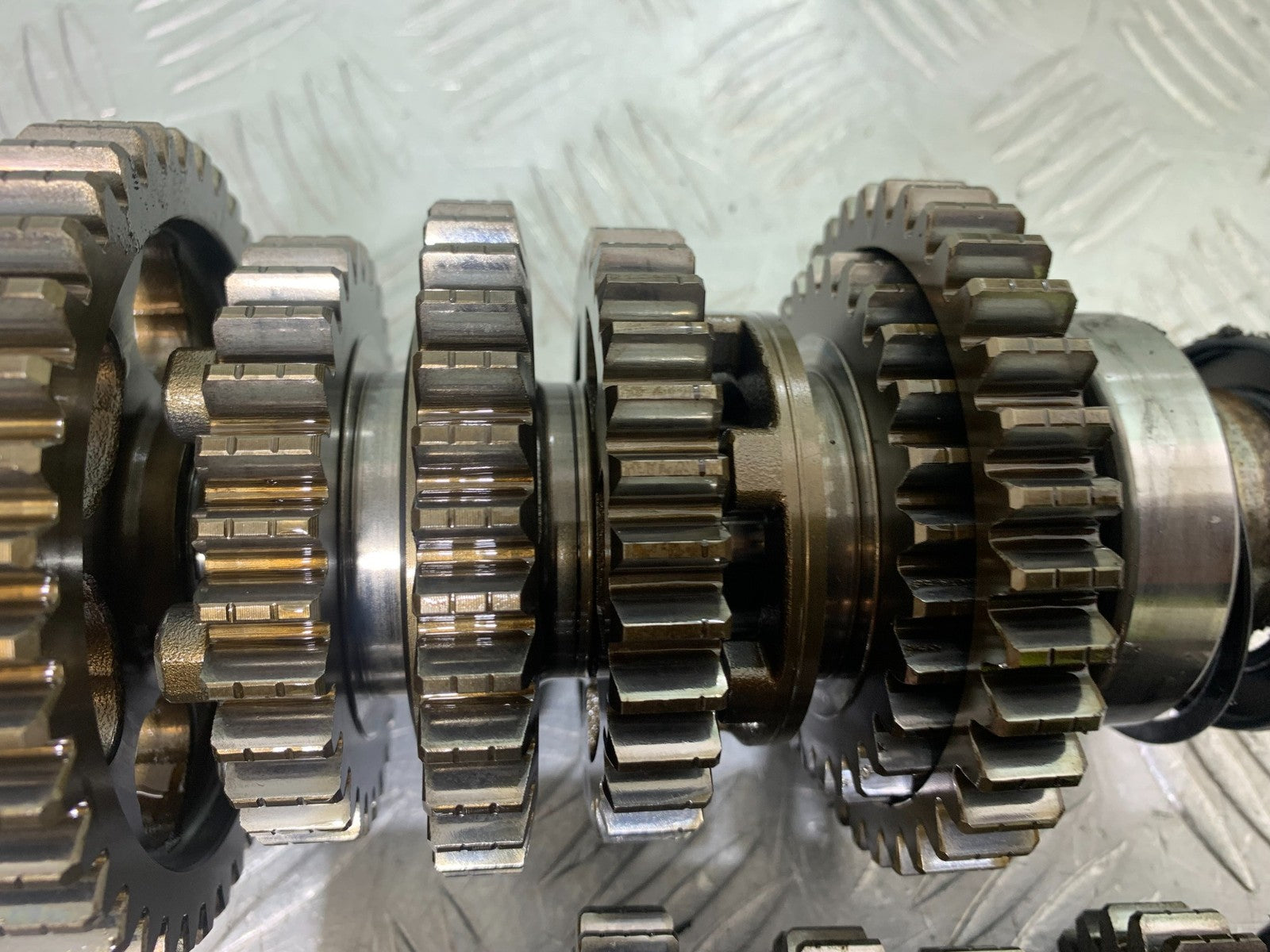 TRIUMPH 955i SPRINT ST GEAR BOX YEAR 1999-2004