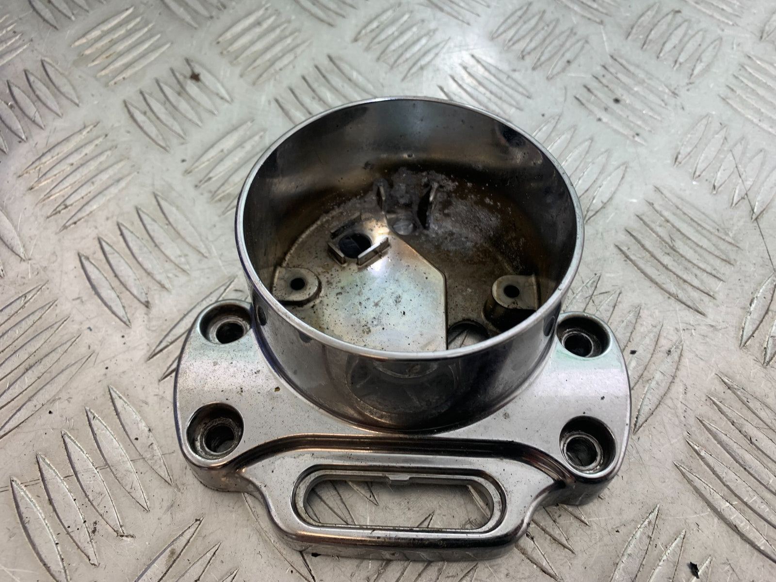 HARLEY DAVIDSON FXS BLACKLINE 1585 SPEEDO MOUNTING BRACKET YEAR 2012 (CMB1147)