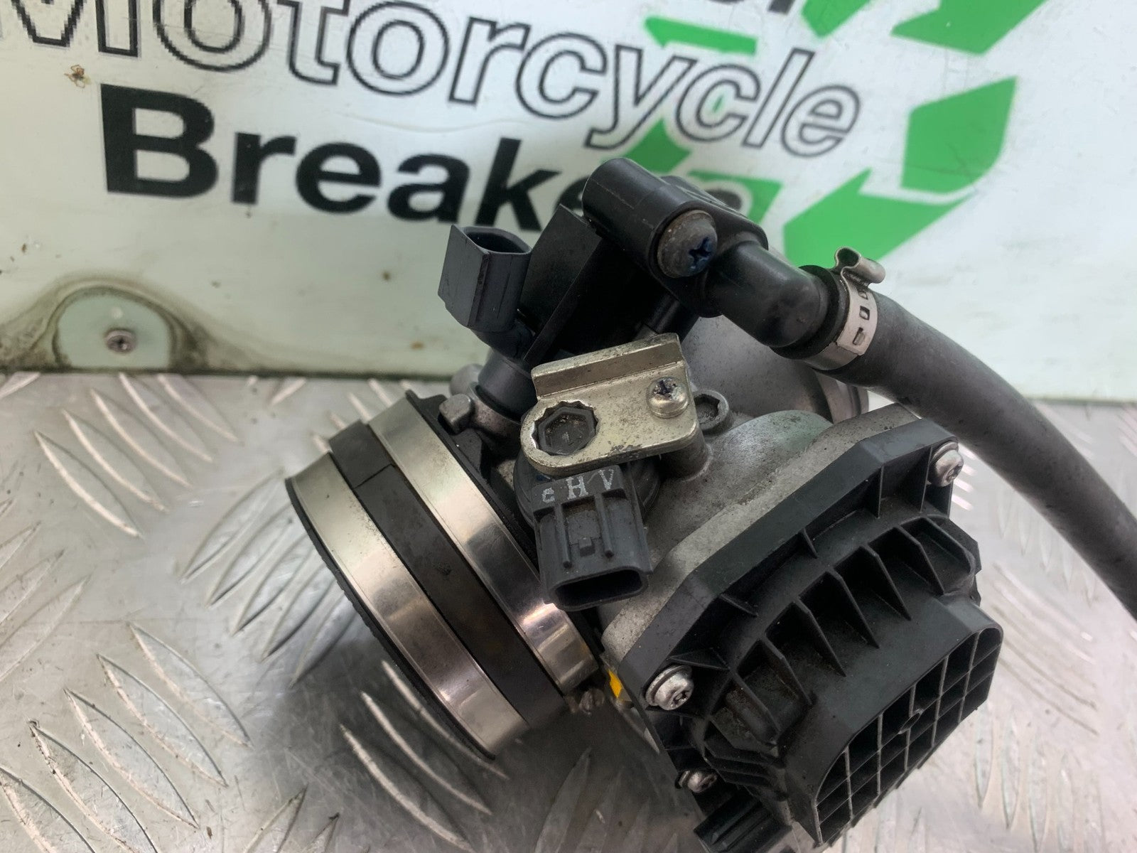KTM 690 DUKE R LC4 THROTTLE BODY YEAR 2012-2015  (CMB1180)