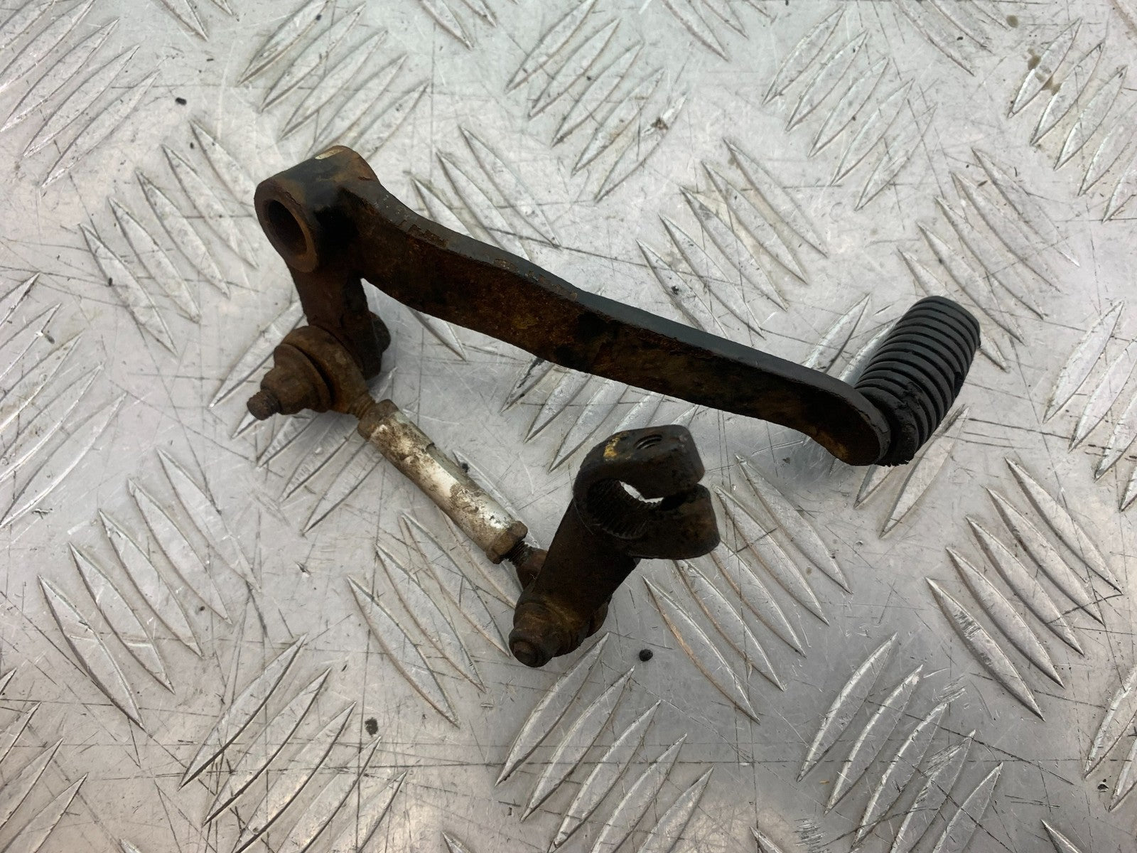 BENELLI BN125 BN 125 GEAR LEVER  YEAR 2018-2021 (CMB1194)