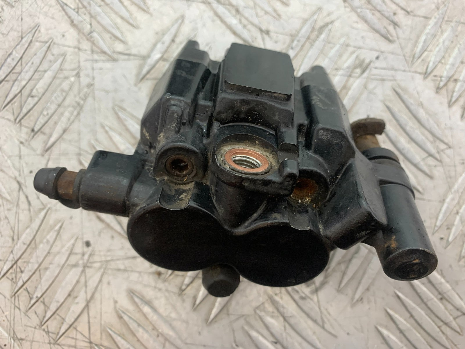 SINNIS HOODLUM 125 REAR CALIPER  YEAR 2021-2025 (CMB1196)