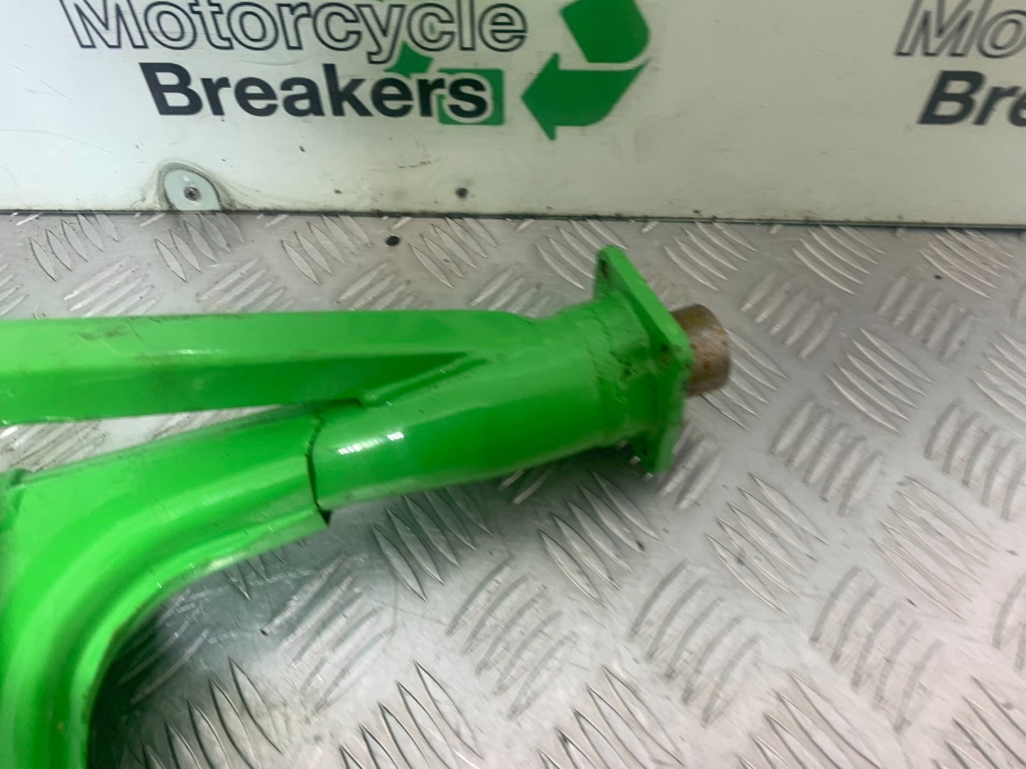 KAWASAKI GT550 GT 550 SWINGARM YEAR 1984-87 (CMB1141)
